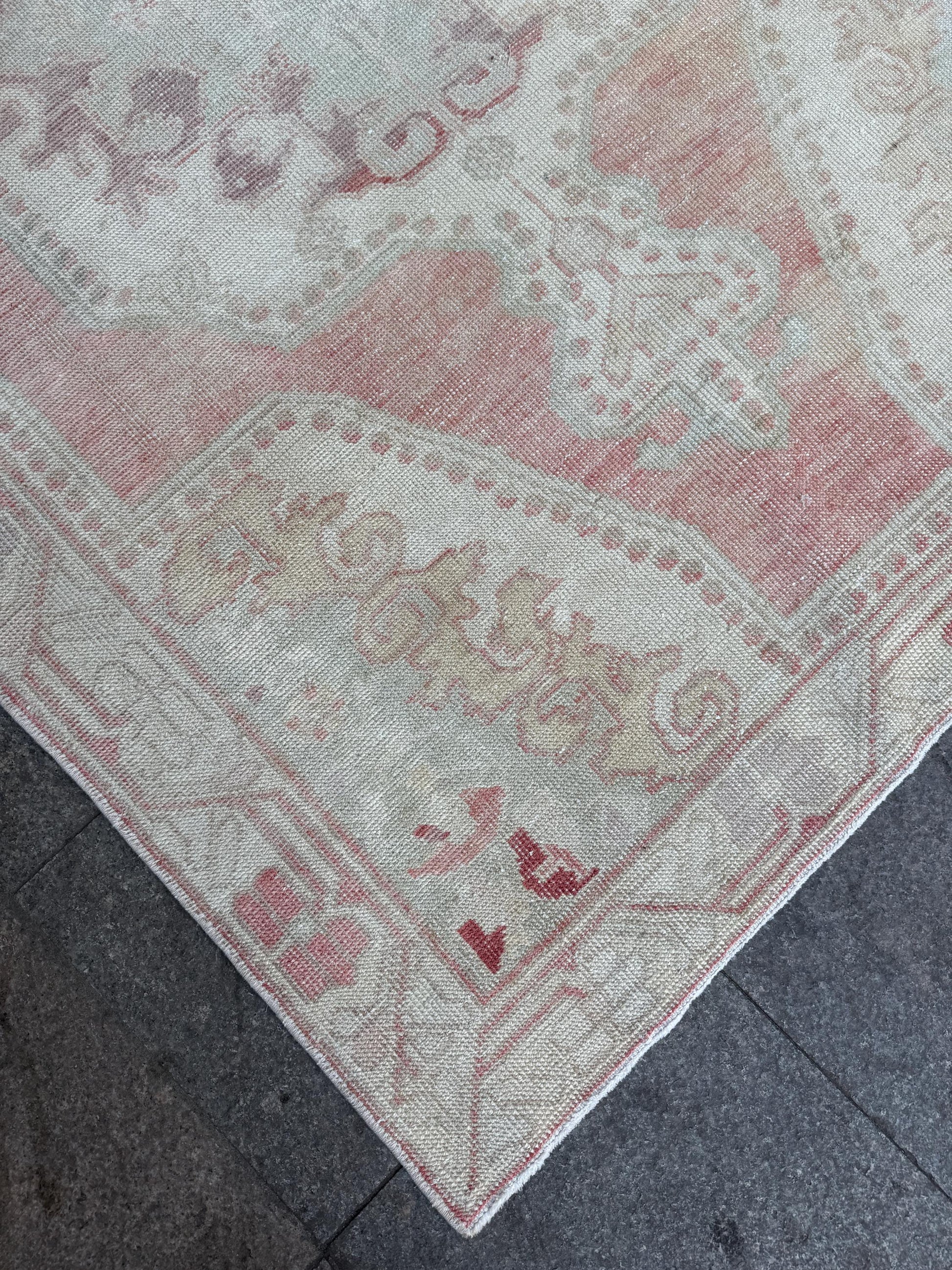 4'9"x7'7" feet Vintage Anatolian Wool Rug,Floral Decoritive Brick color Rug ,287