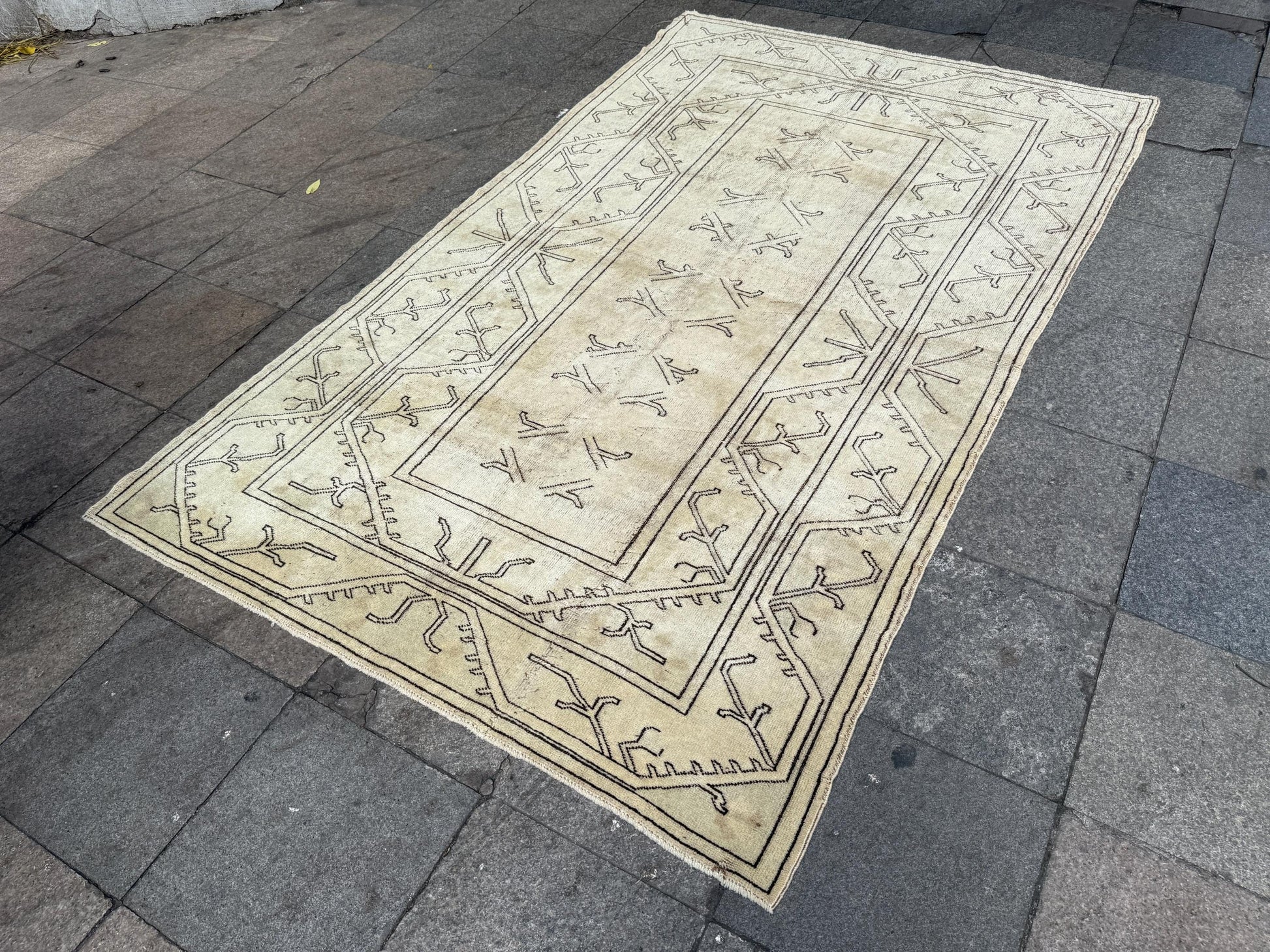 5'3"x8'5" feet Vintage Anatolian Wool Rug,Geometric Decoritive Beige Rug ,296
