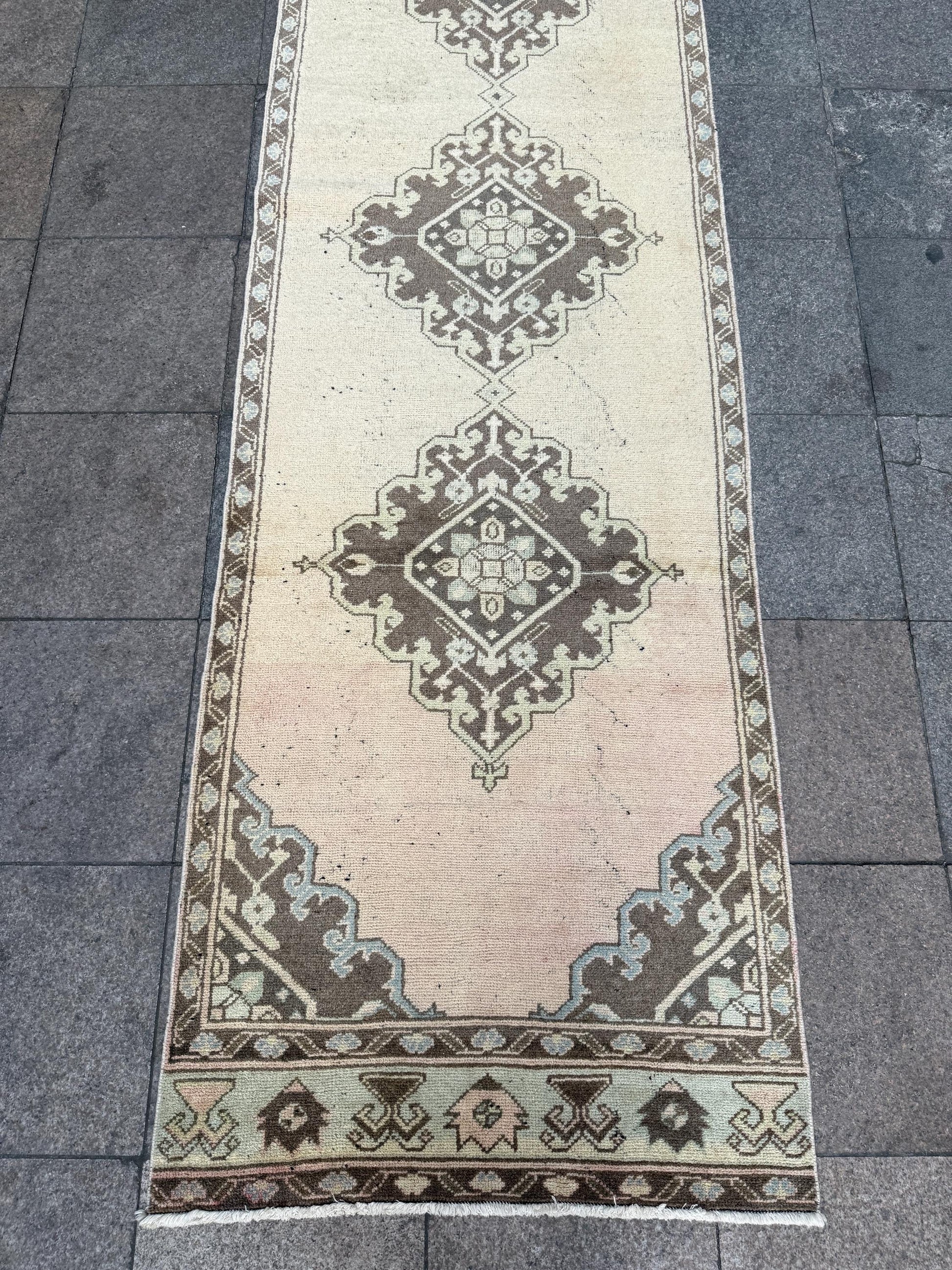 3'1"x11' feet Vintage Anatolian Wool Runner Rug,Floral Decoritive Beige Runner ,301