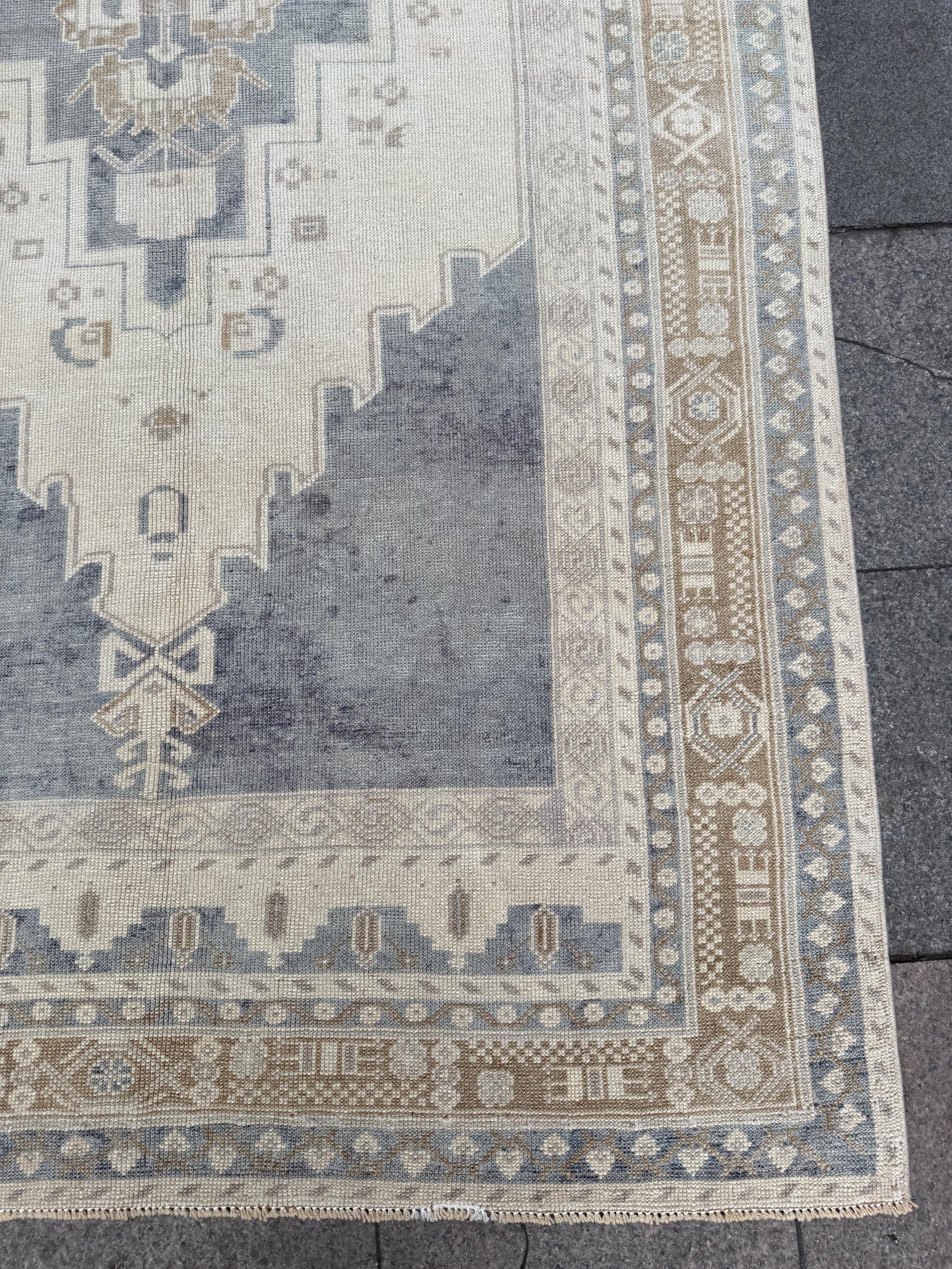 4'10"x9'2" feet Vintage Turkish Anatolian Rug,Blue Color Floral Rug,794