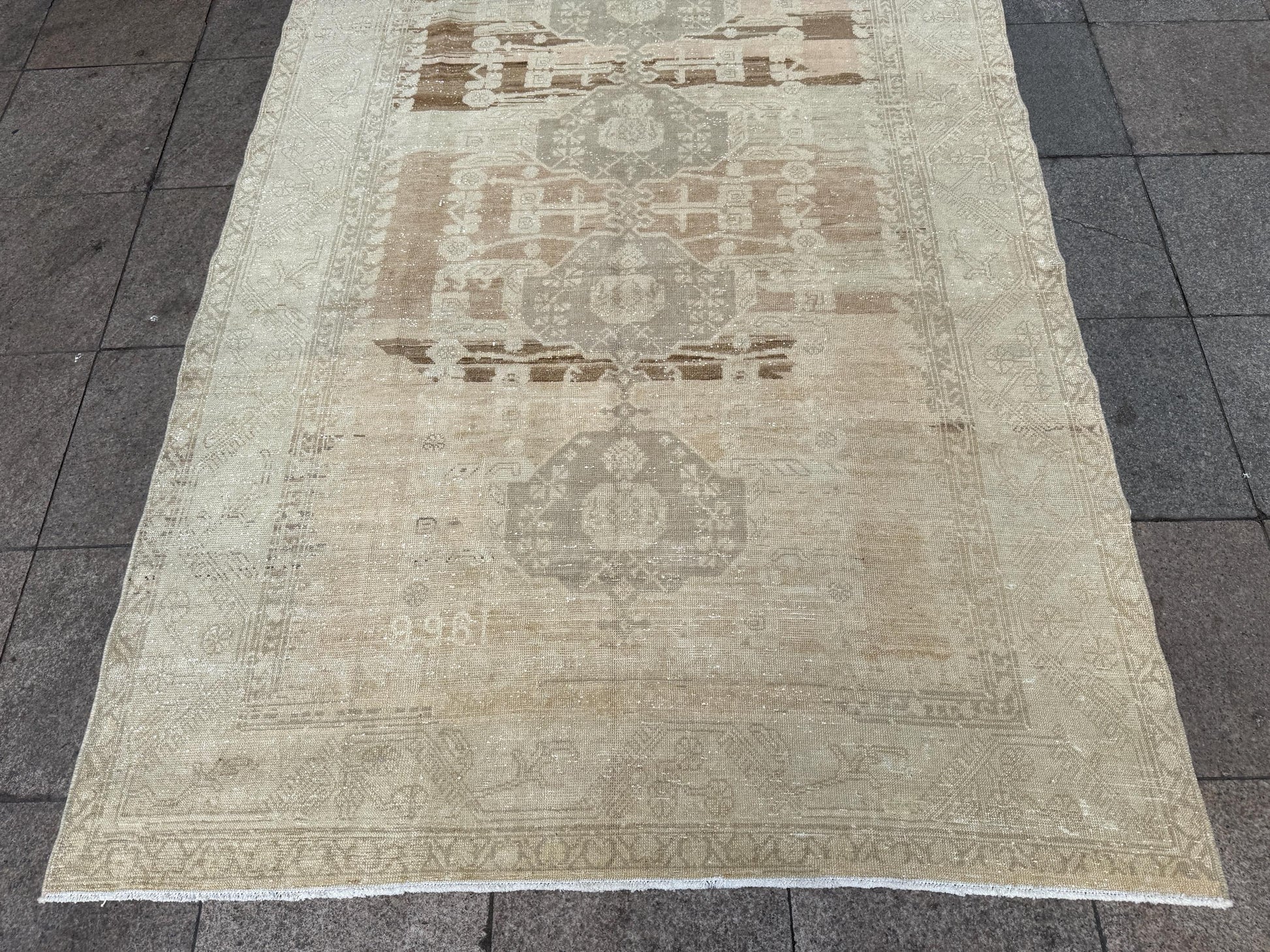 5'4"x10'7" feet Vintage Turkish Anatolian Rug,Beige Color Rug,785