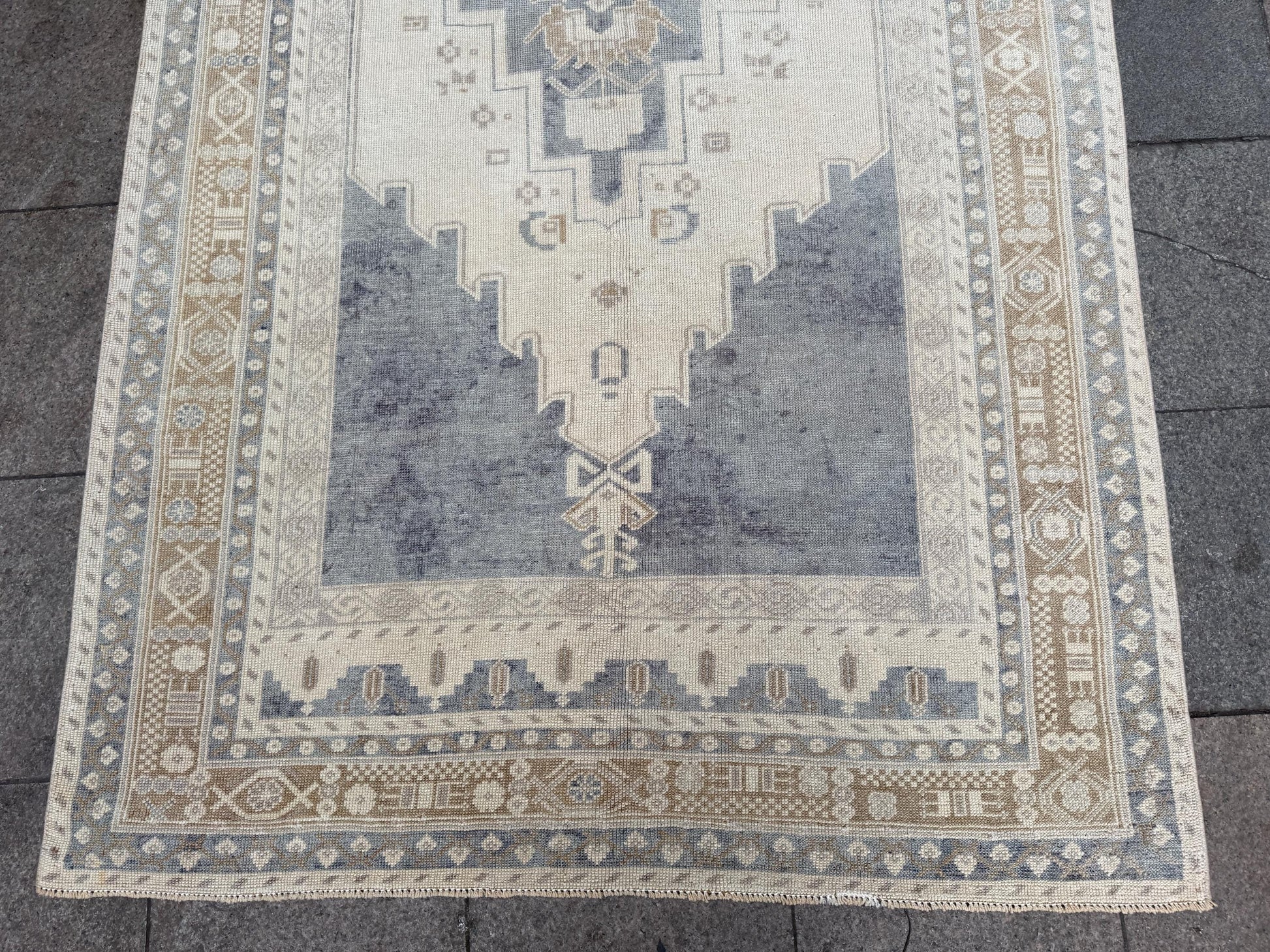 4'10"x9'2" feet Vintage Turkish Anatolian Rug,Blue Color Floral Rug,794