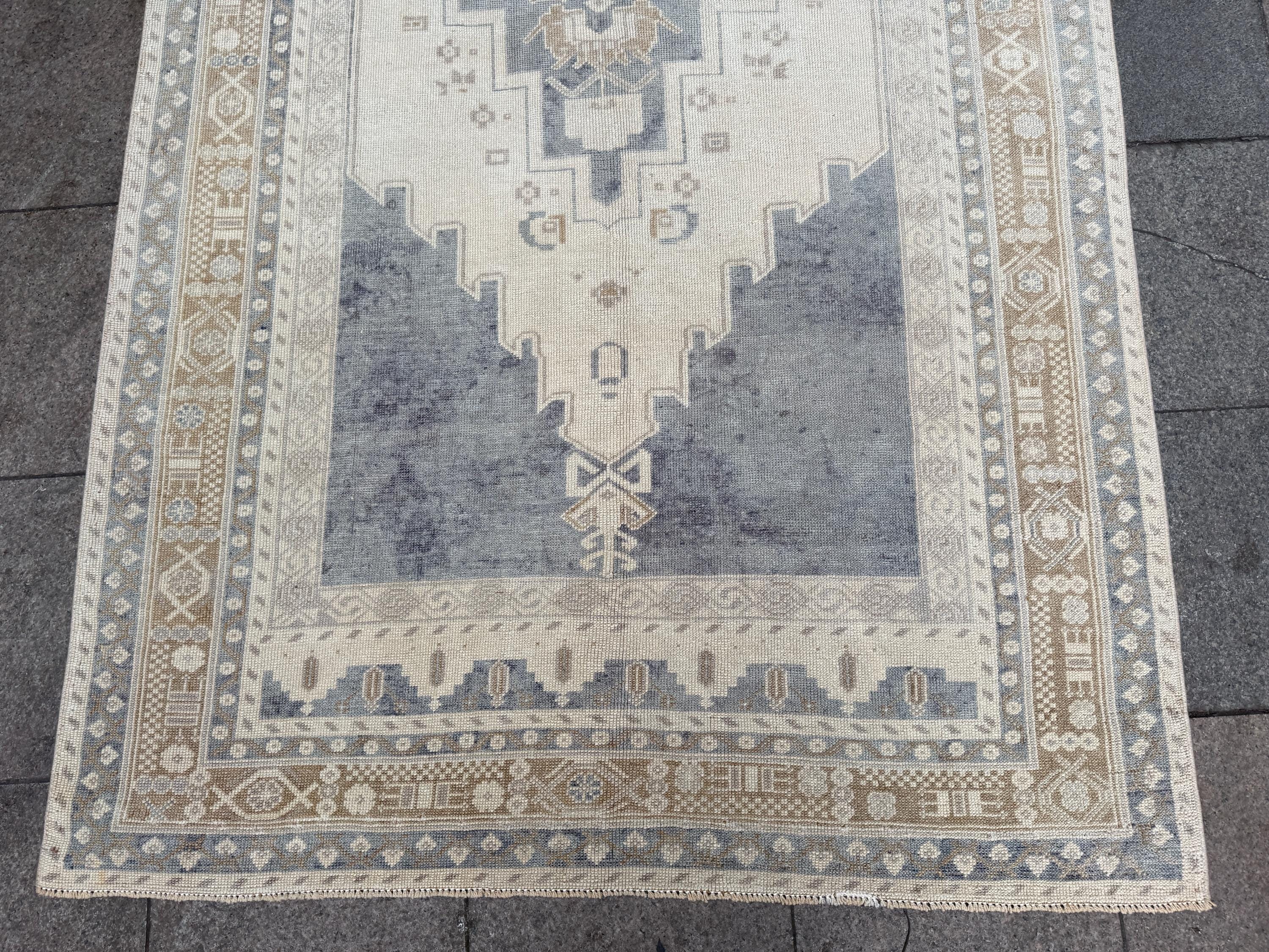 4'10"x9'2" feet Vintage Turkish Anatolian Rug,Blue Color Floral Rug,794