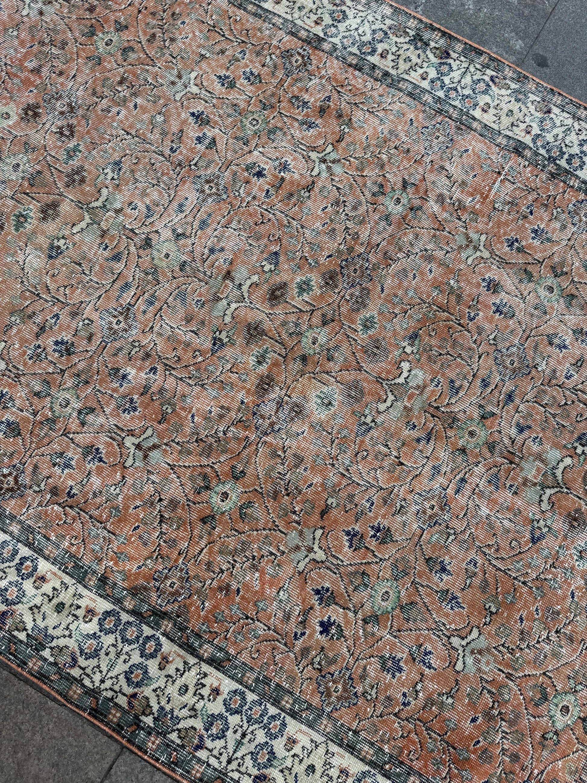 5'9"x9'8" feet Vintage Turkish Anatolian Rug,Brick Color Rug,580