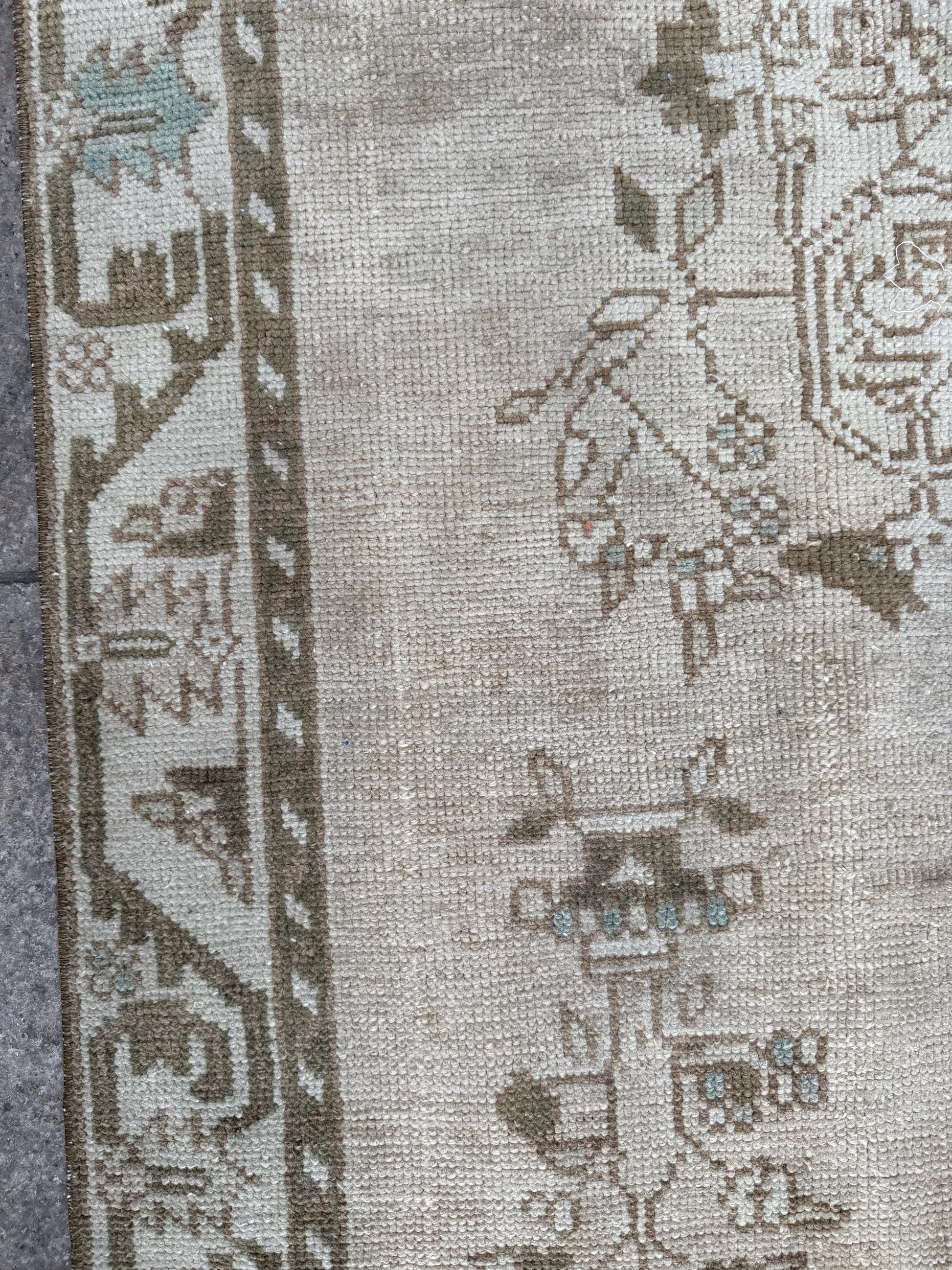 5x10 feet Vintage Turkish Anatolian Rug, Beige Color Floral Wool Rug,586