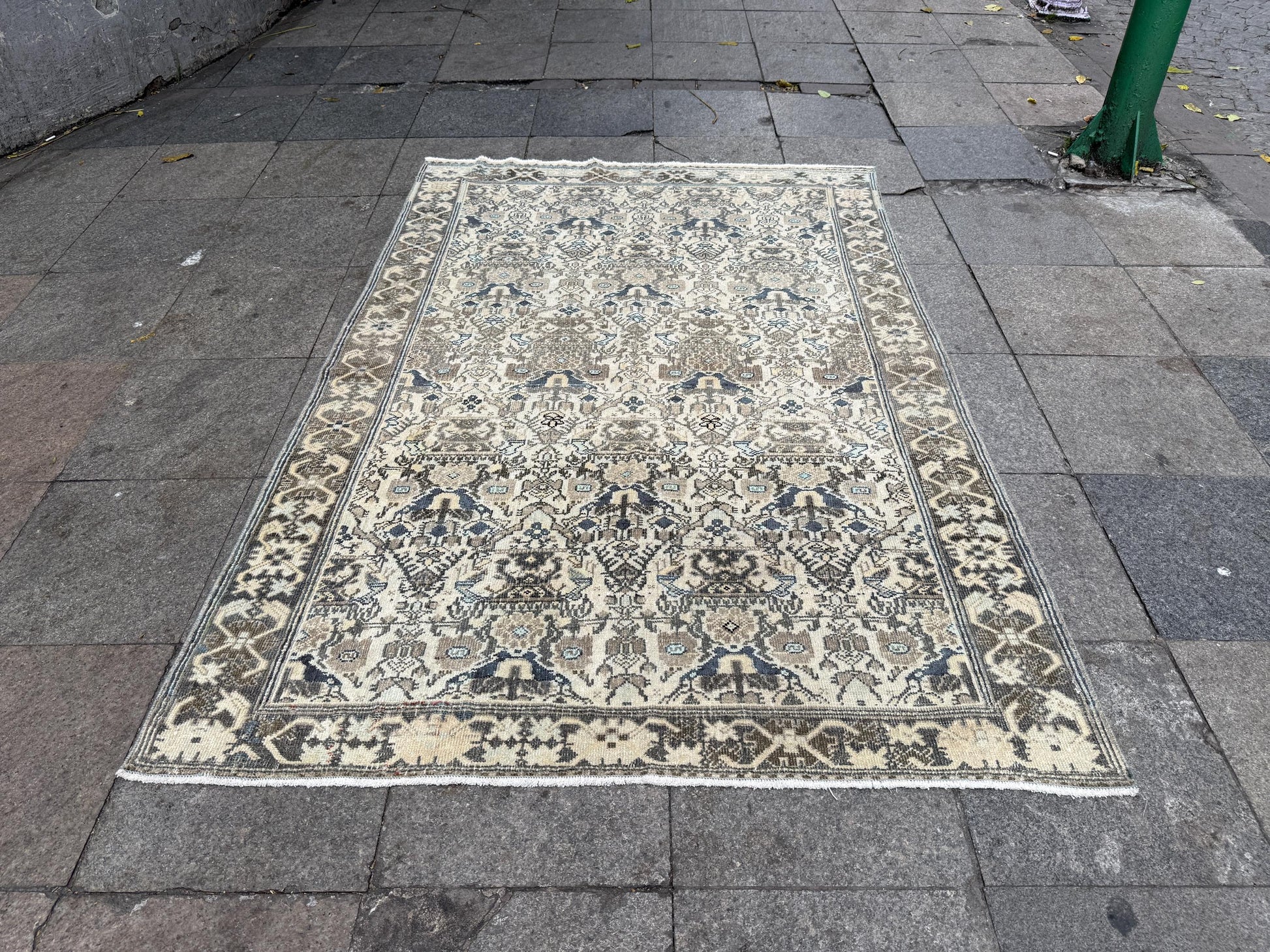 4'8"x6'9" feet  Vintage Turkish Anatolian Rug,Beige Color Rug,65