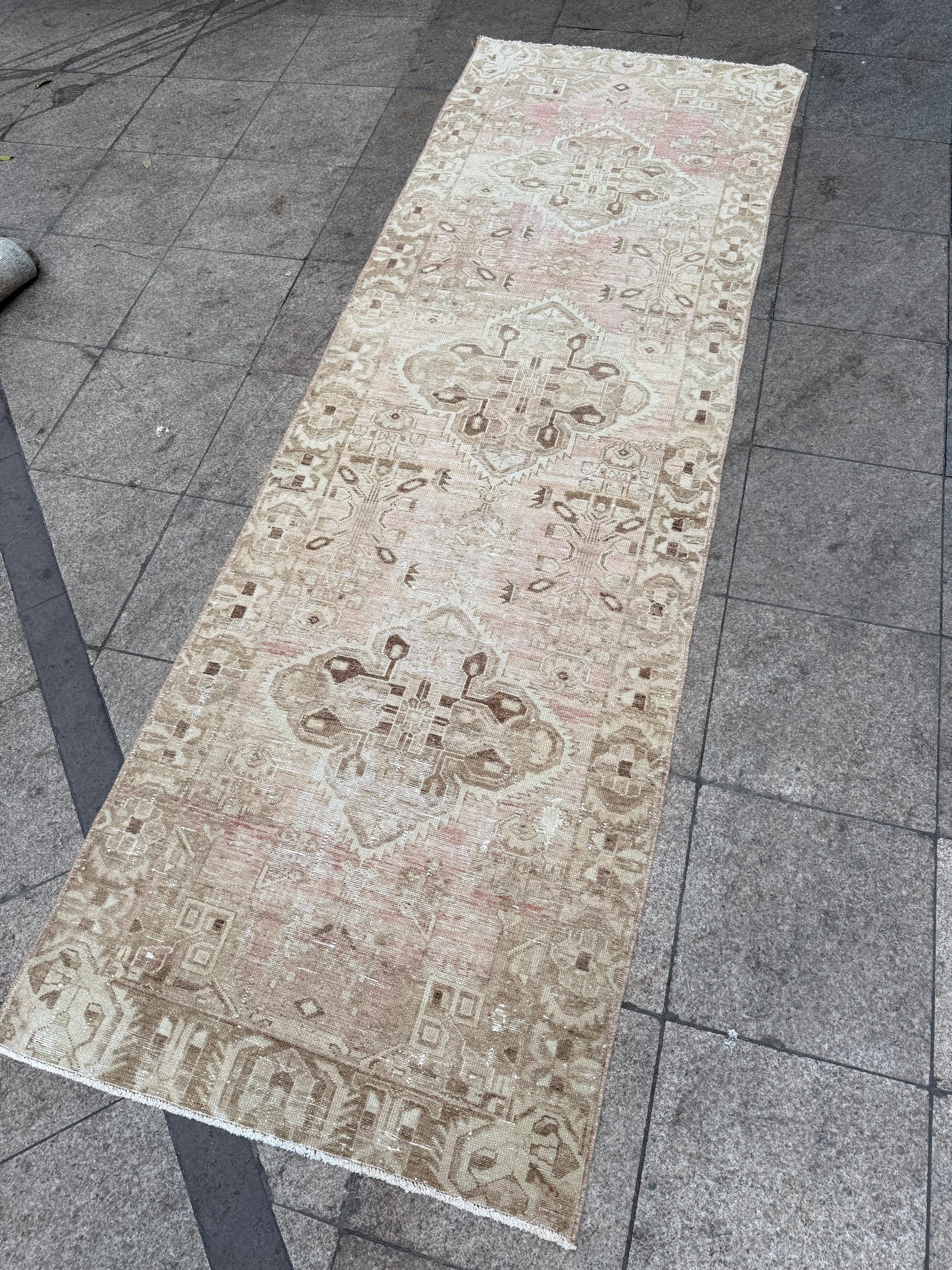 3'3"x10' feet Vintage Anatolian Wool Runner Rug,Geometric Decoritive Pink Rug ,502