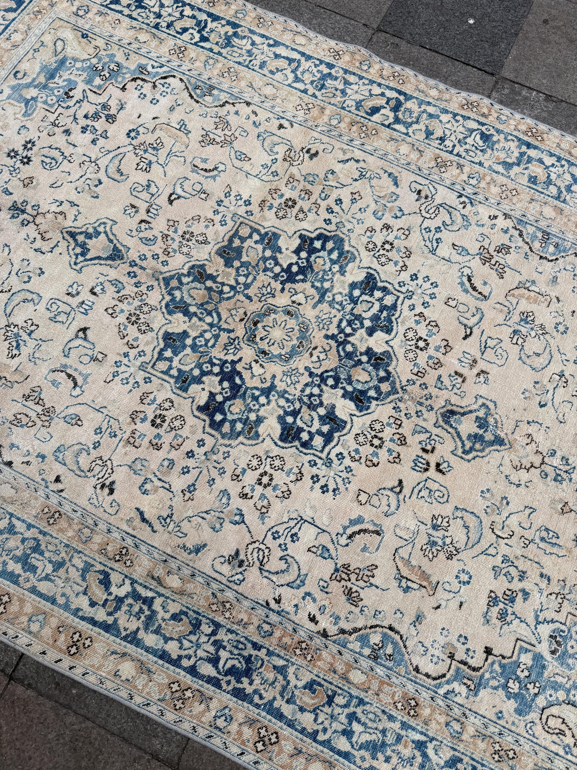 6'2"x9'2" feet Vintage Turkish Anatolian Rug,Beige & Blue Rug,22