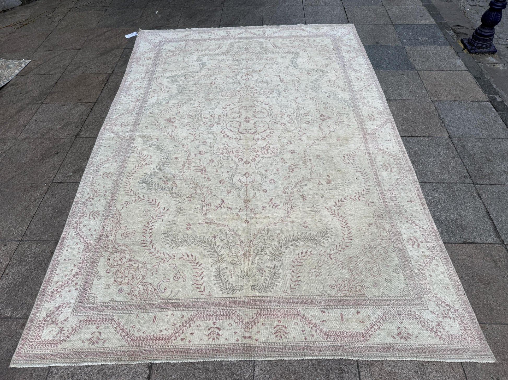 6'3"x9'8" feet Vintage Turkish Anatolian Rug,Beige Floral Rug,50
