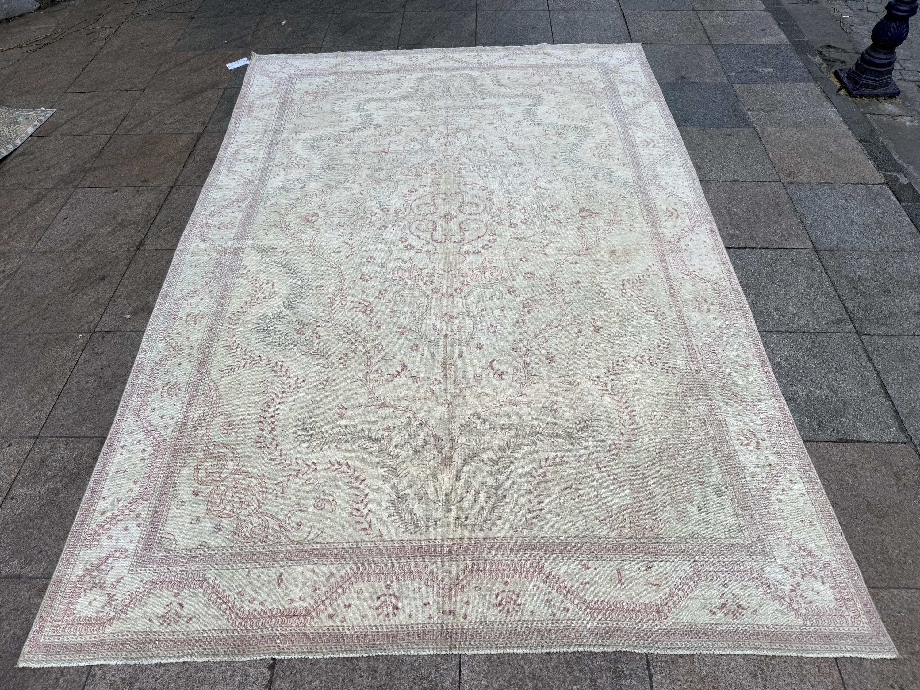 6'3"x9'8" feet Vintage Turkish Anatolian Rug,Beige Floral Rug,50