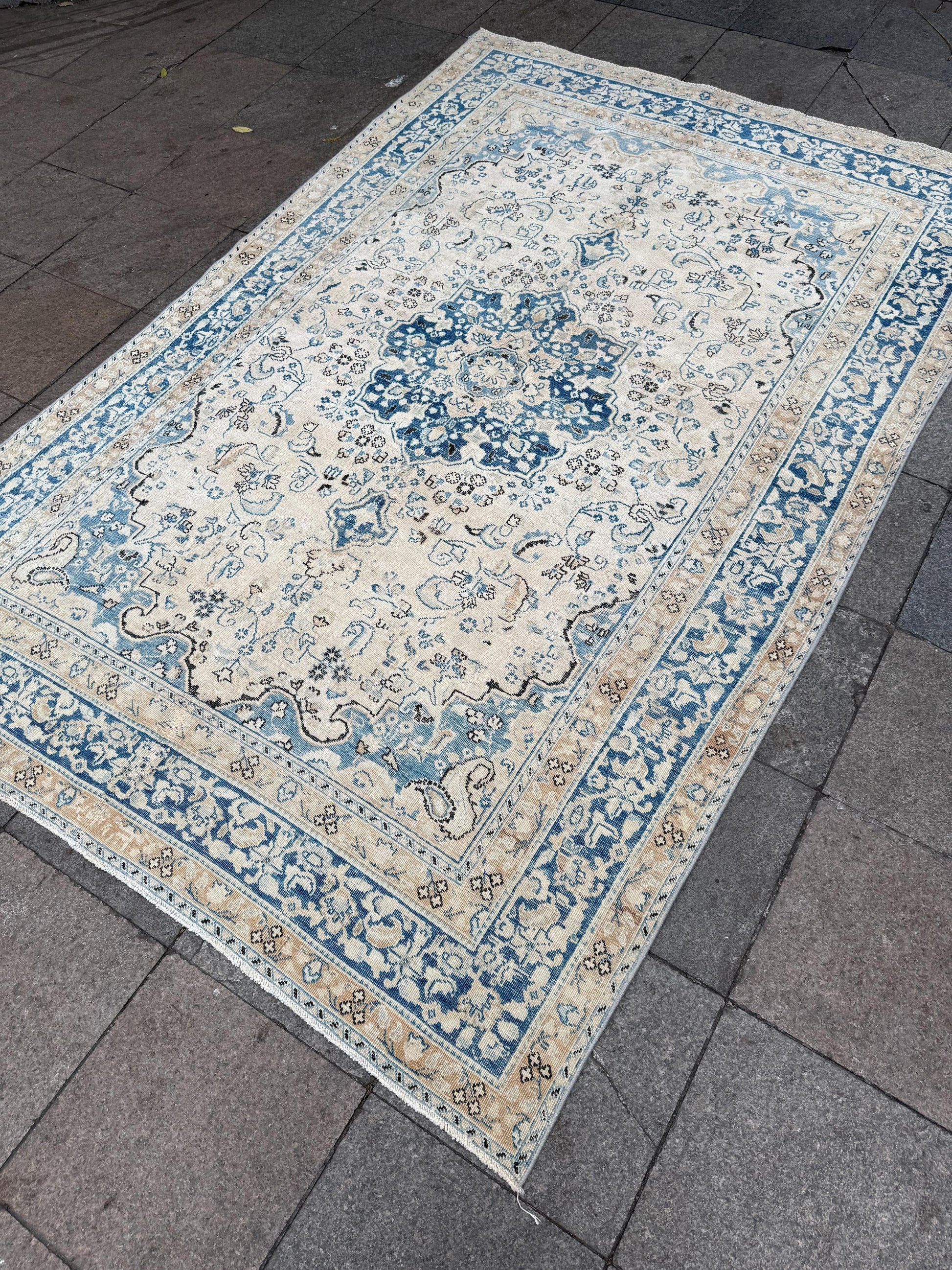 6'2"x9'2" feet Vintage Turkish Anatolian Rug,Beige & Blue Rug,22