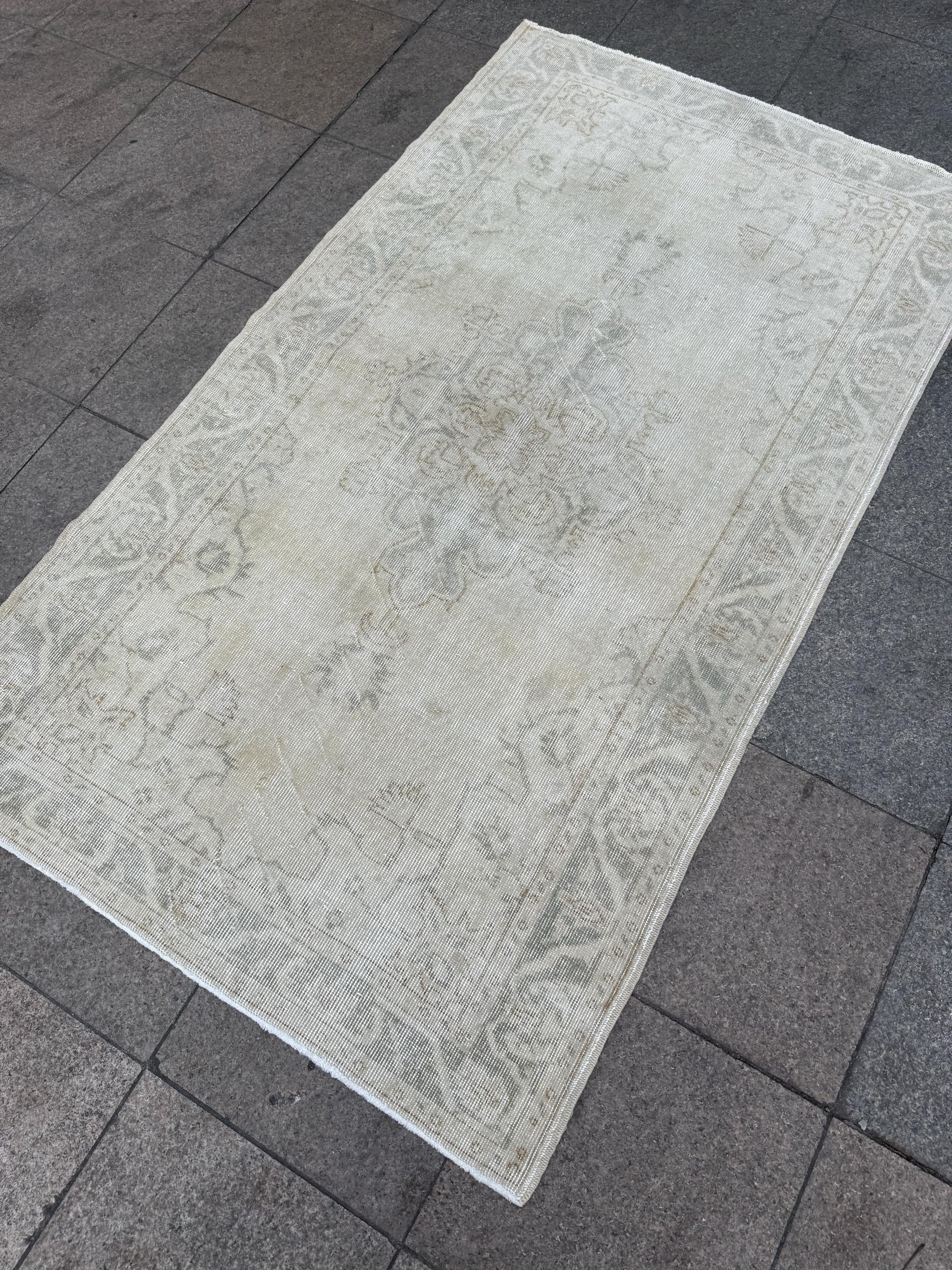 3'10"x6'6" feet  Vintage Turkish Anatolian Rug,Beige Color Rug,888