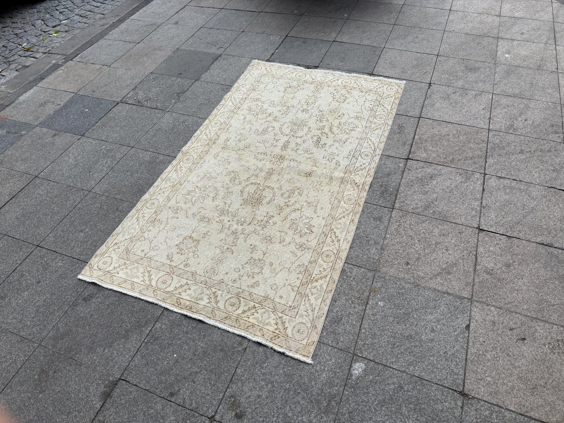 3'10"x6'9" Vintage Anatolian Wool Rug,Floral Decoritive Beige Rug ,357