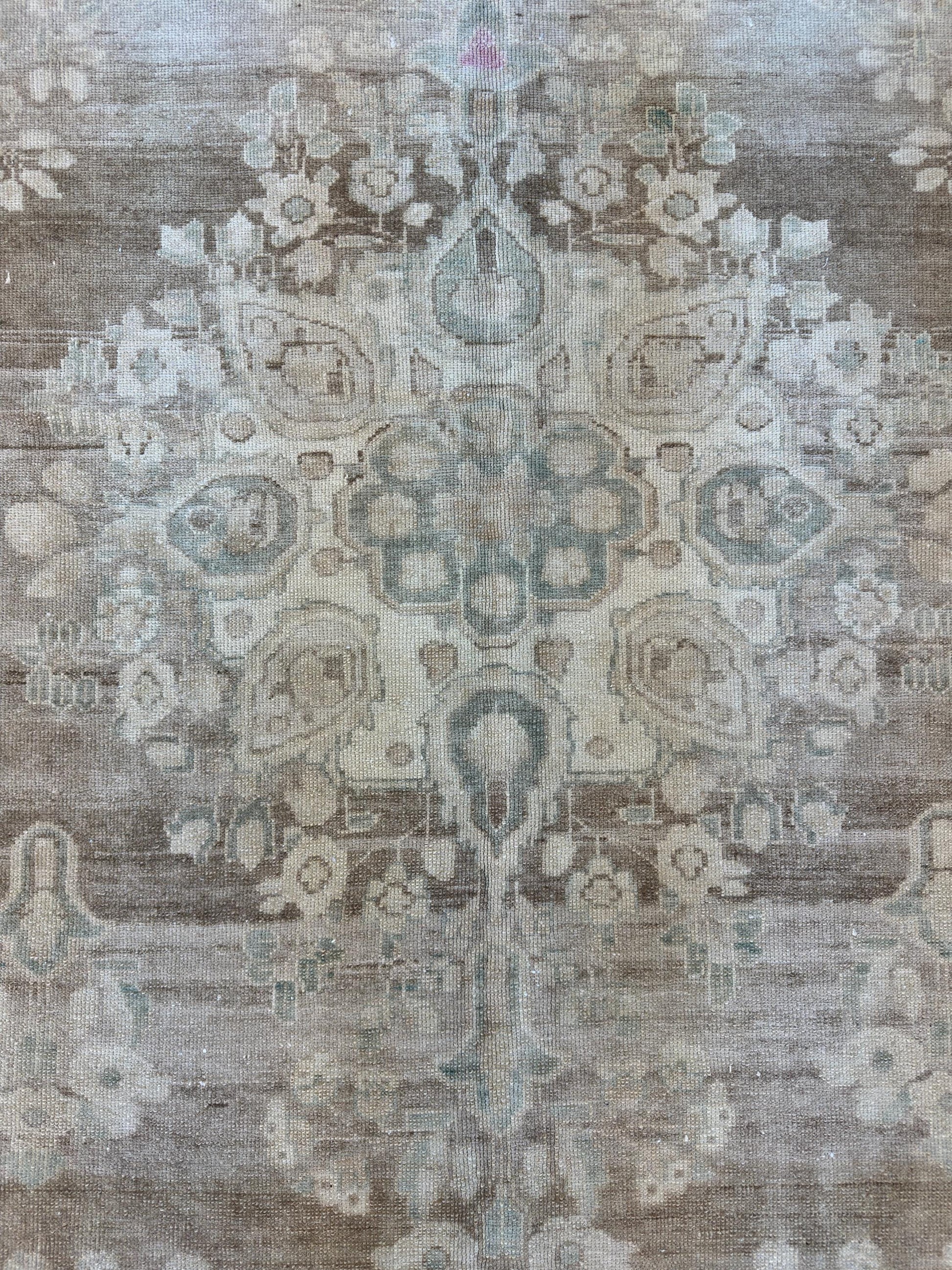6'5"x9'5" Feet ,light brown background Turkish vintage anatolian rug,beige,cream colors rugs,area rugs,cream border,Floral rugs,18