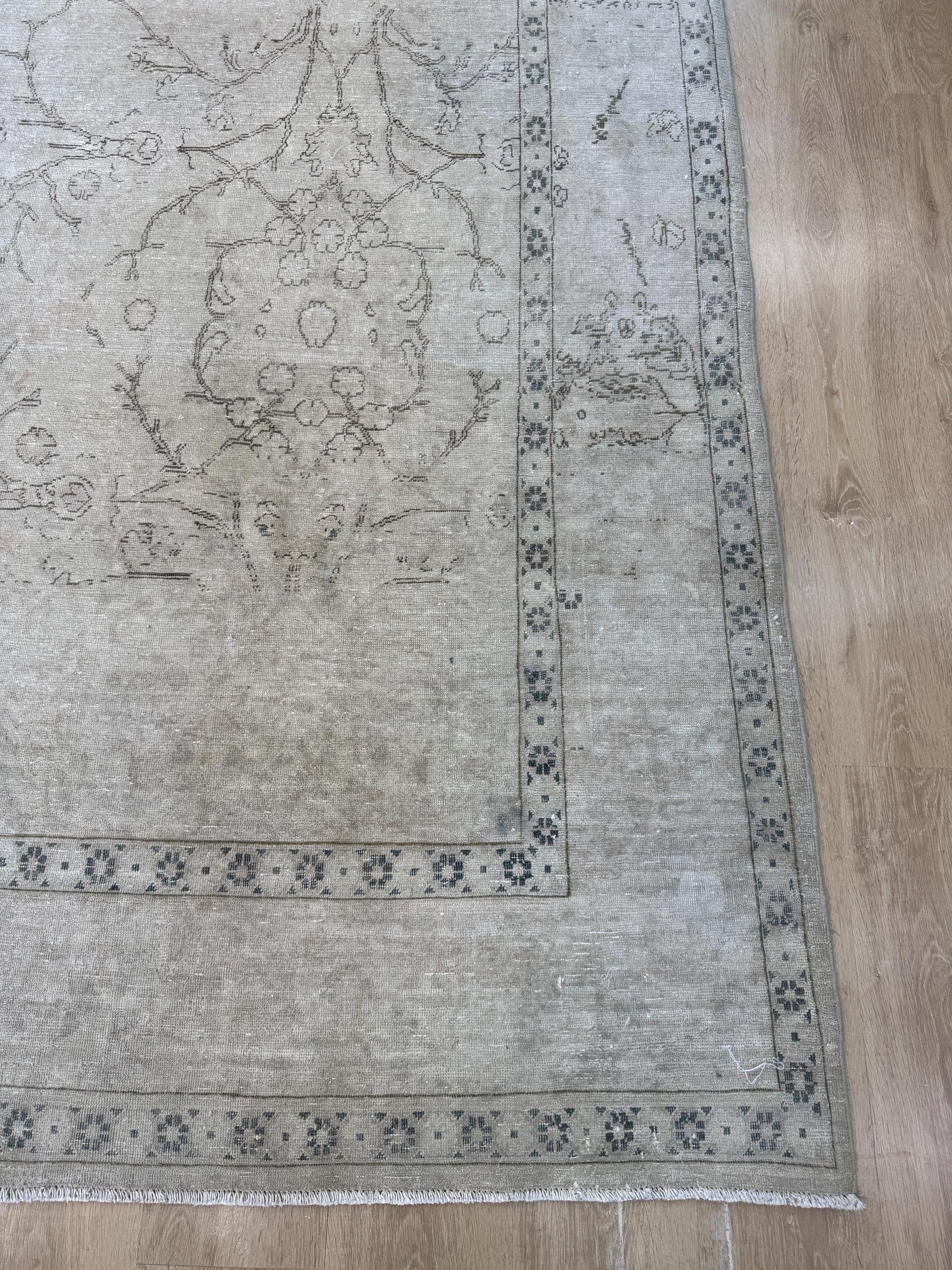 8"x12'1" Feet ,Beige background Turkish vintage anatolian rug,brown colors rugs,area rugs,cream border,Floral rugs,23