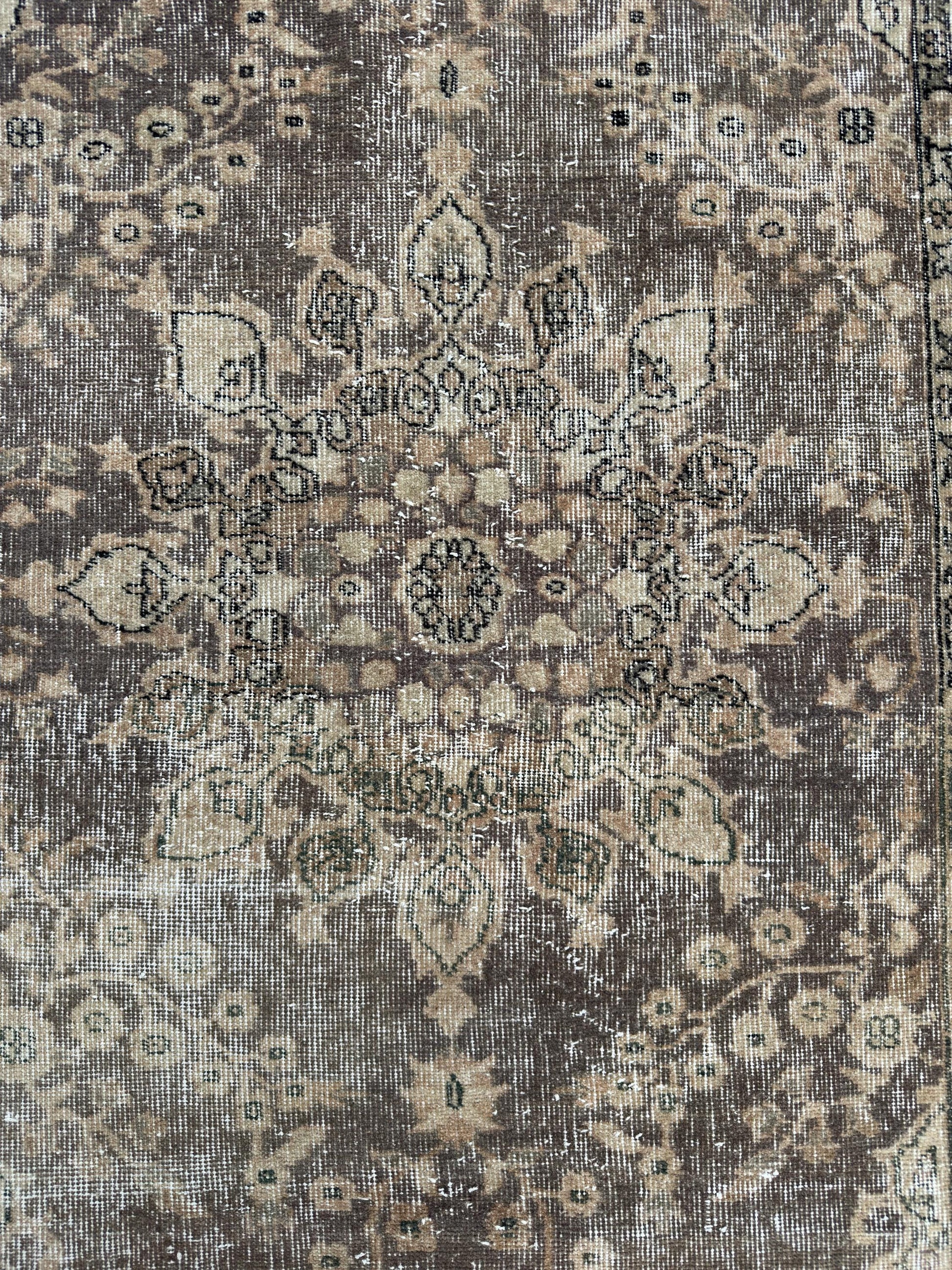 3'10"x6'7" Feet ,Gray background Turkish vintage anatolian rug,brown,beige  colors rugs,area rugs,beige border,Floral rugs,379