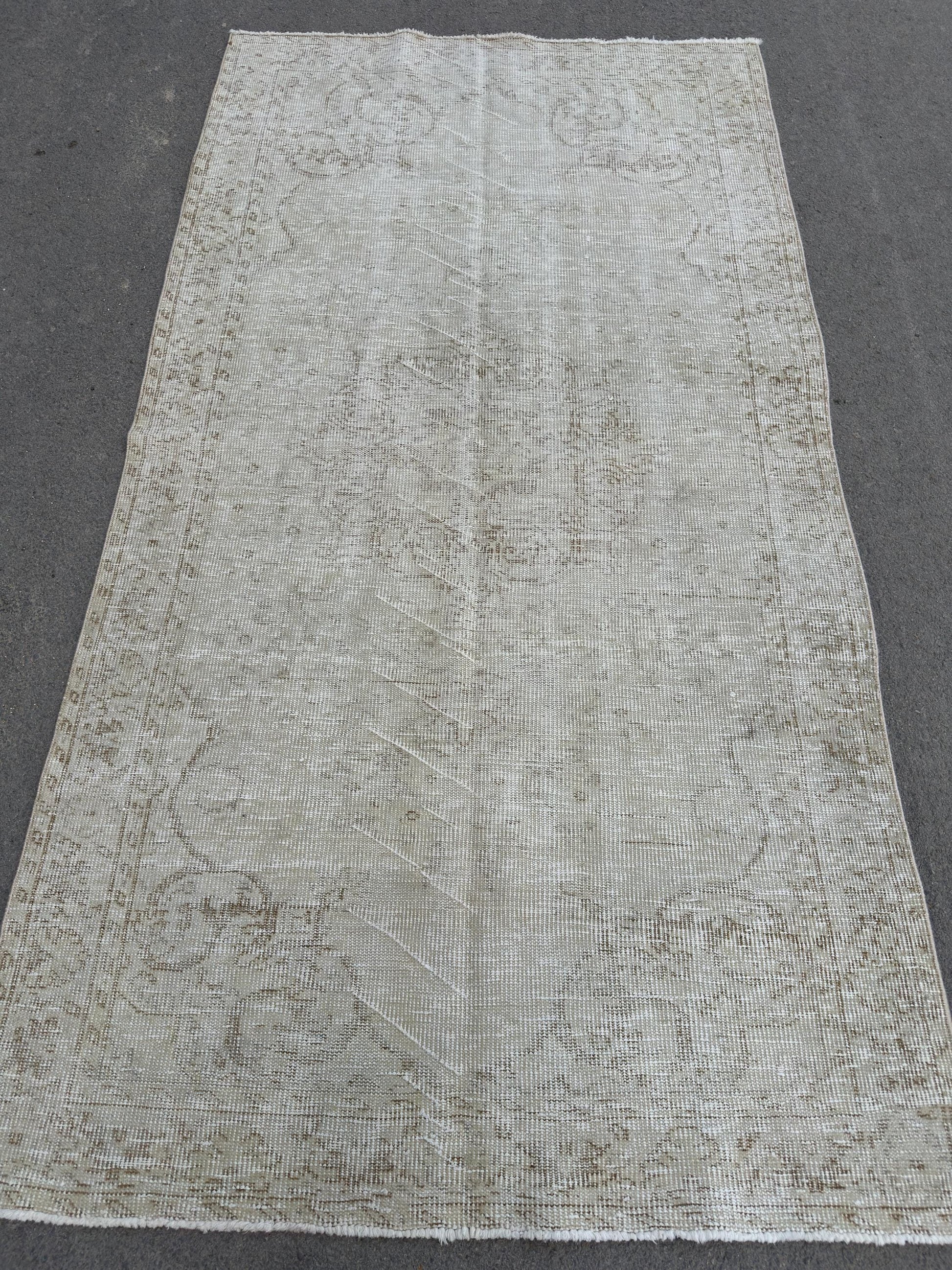 4'5"x8'2" Feet ,Beige background Turkish vintage anatolian rug, brown colors rugs,area rugs, beige border,Floral rugs,445