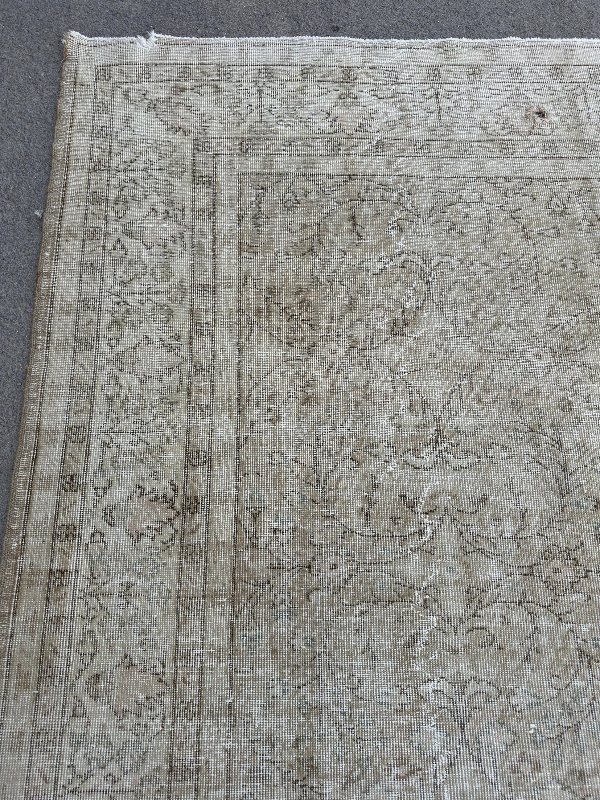 7"x10'3" Feet ,Beige background Turkish vintage anatolian rug,light brown colors rugs,area rugs, beige border,Floral rugs,468