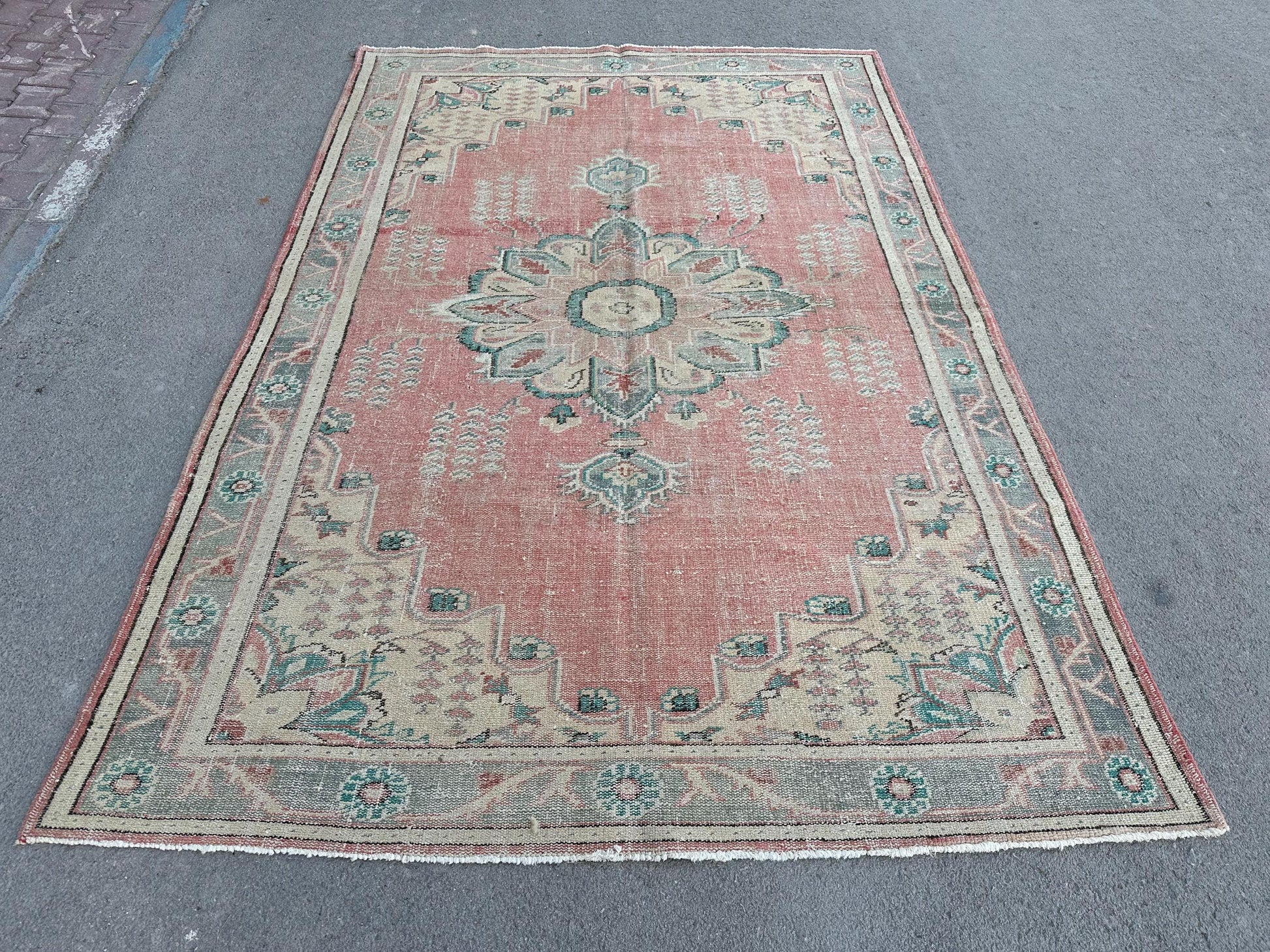 6'5"x9'6" Feet ,Pink background Turkish vintage anatolian rug,beige,green,gray colors rugs,area rugs,gray border,Floral rugs,470