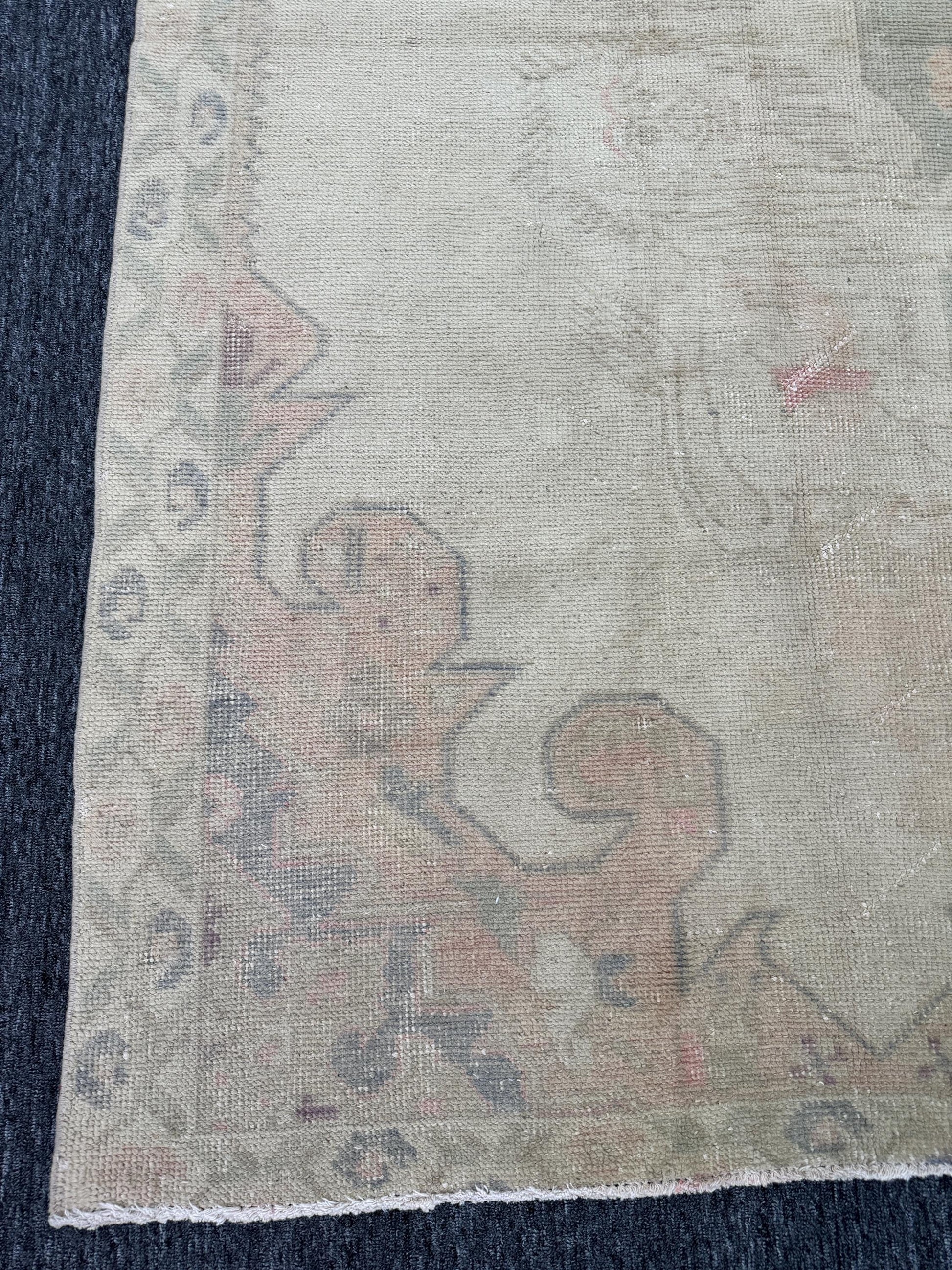 4'5"x7'6" Feet ,Beige background Turkish vintage anatolian rug, light pink,gray colors rugs,area rugs, beige border,Floral rugs,268