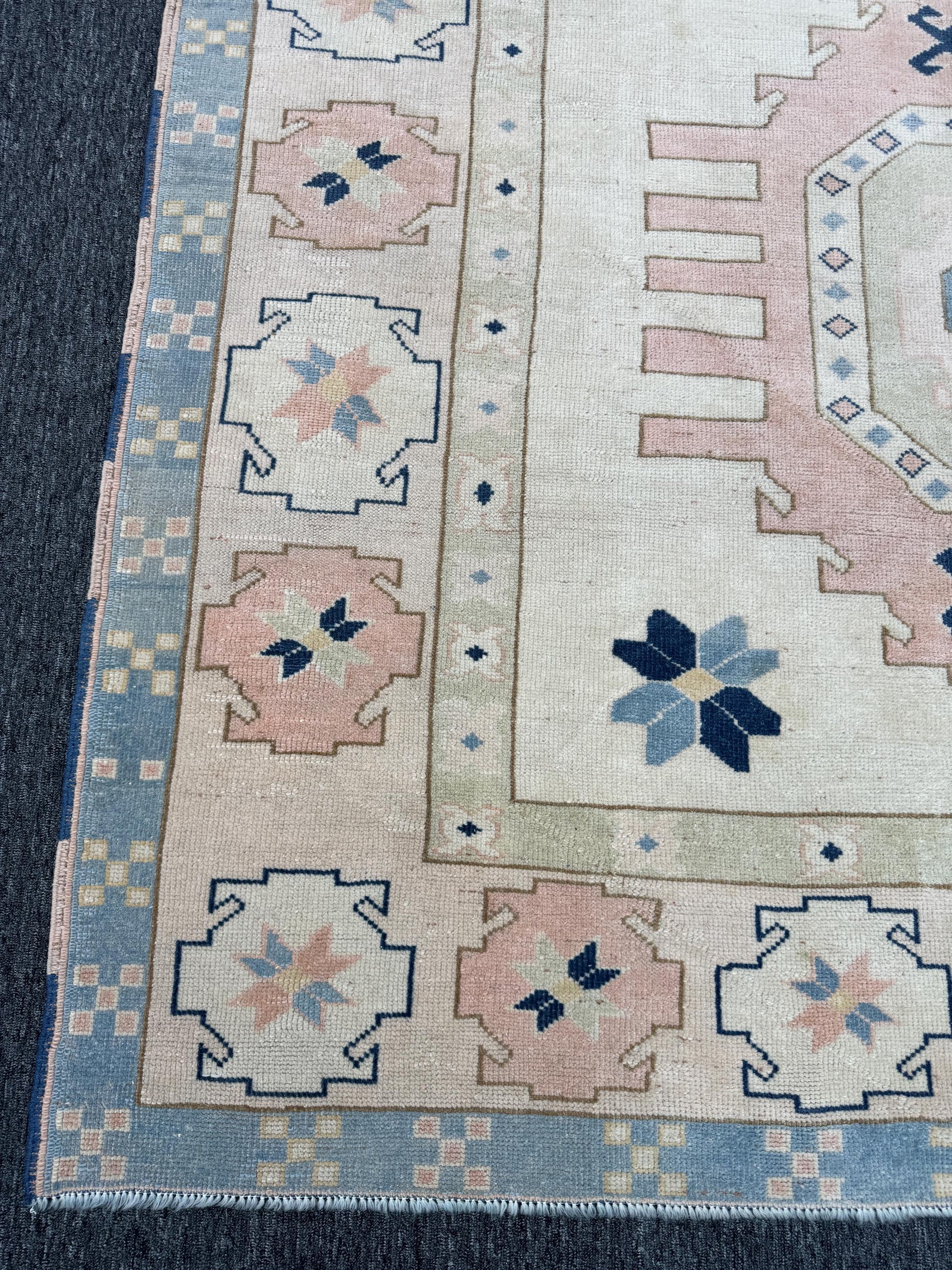 7"x10" Feet ,Beige background Turkish vintage anatolian rug, pink,blue colors rugs area rugs, beige border,Geometric rugs,370