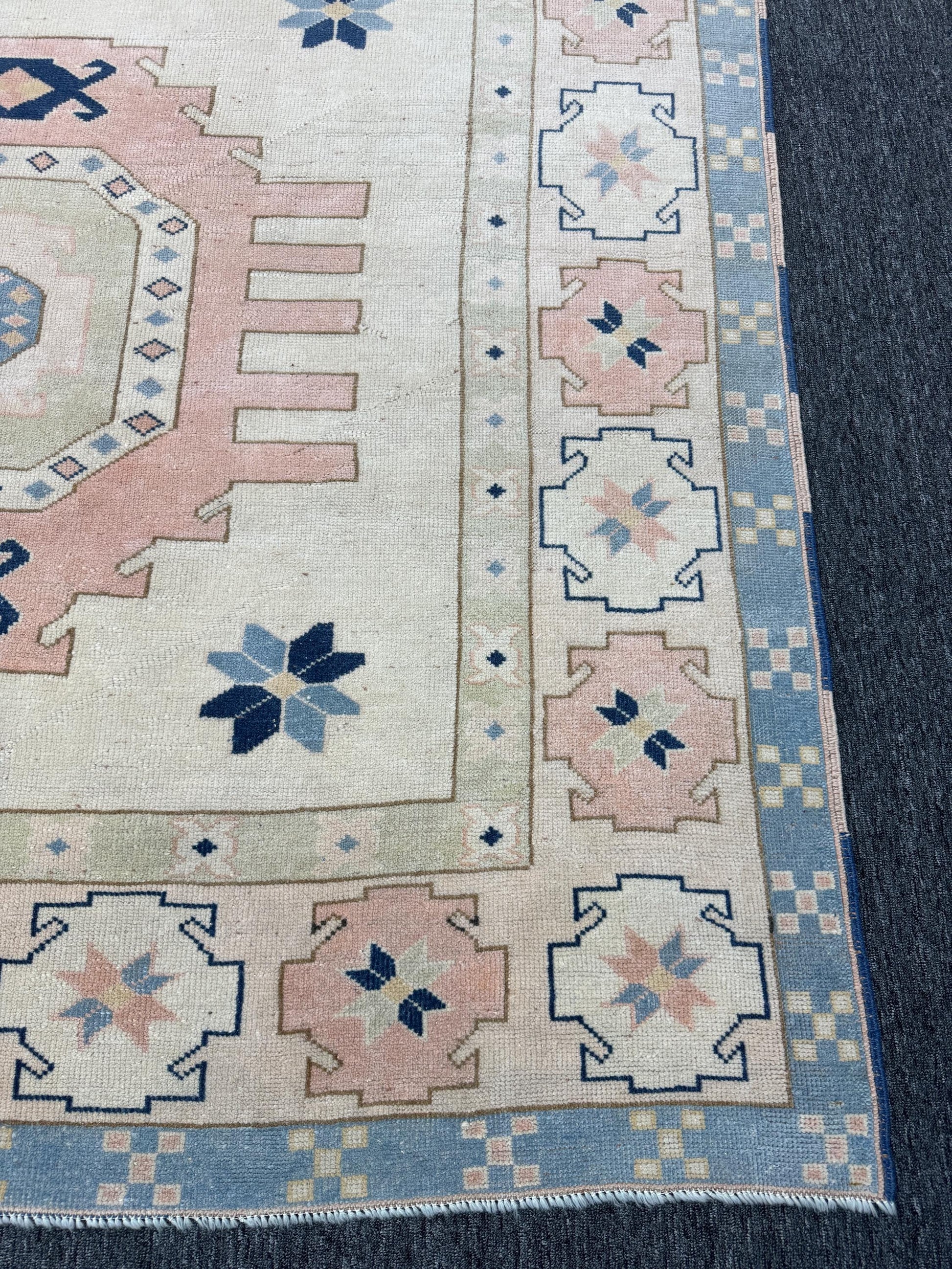 7"x10" Feet ,Beige background Turkish vintage anatolian rug, pink,blue colors rugs area rugs, beige border,Geometric rugs,370