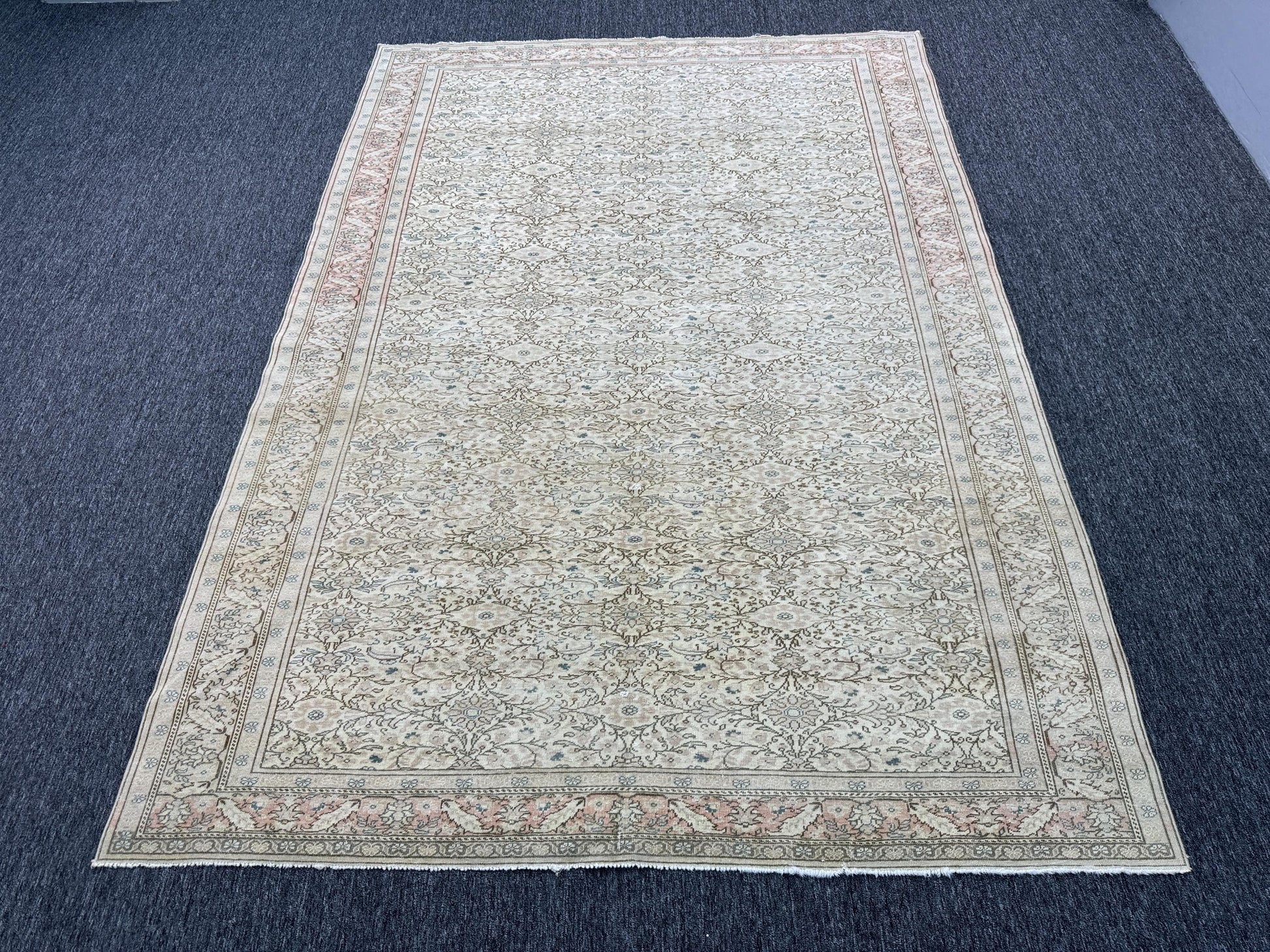 6'5"x 9'4" Feet ,Beige background Turkish vintage anatolian rug ,brown, light pink colors rugs accents, beige border,Floral rugs,430