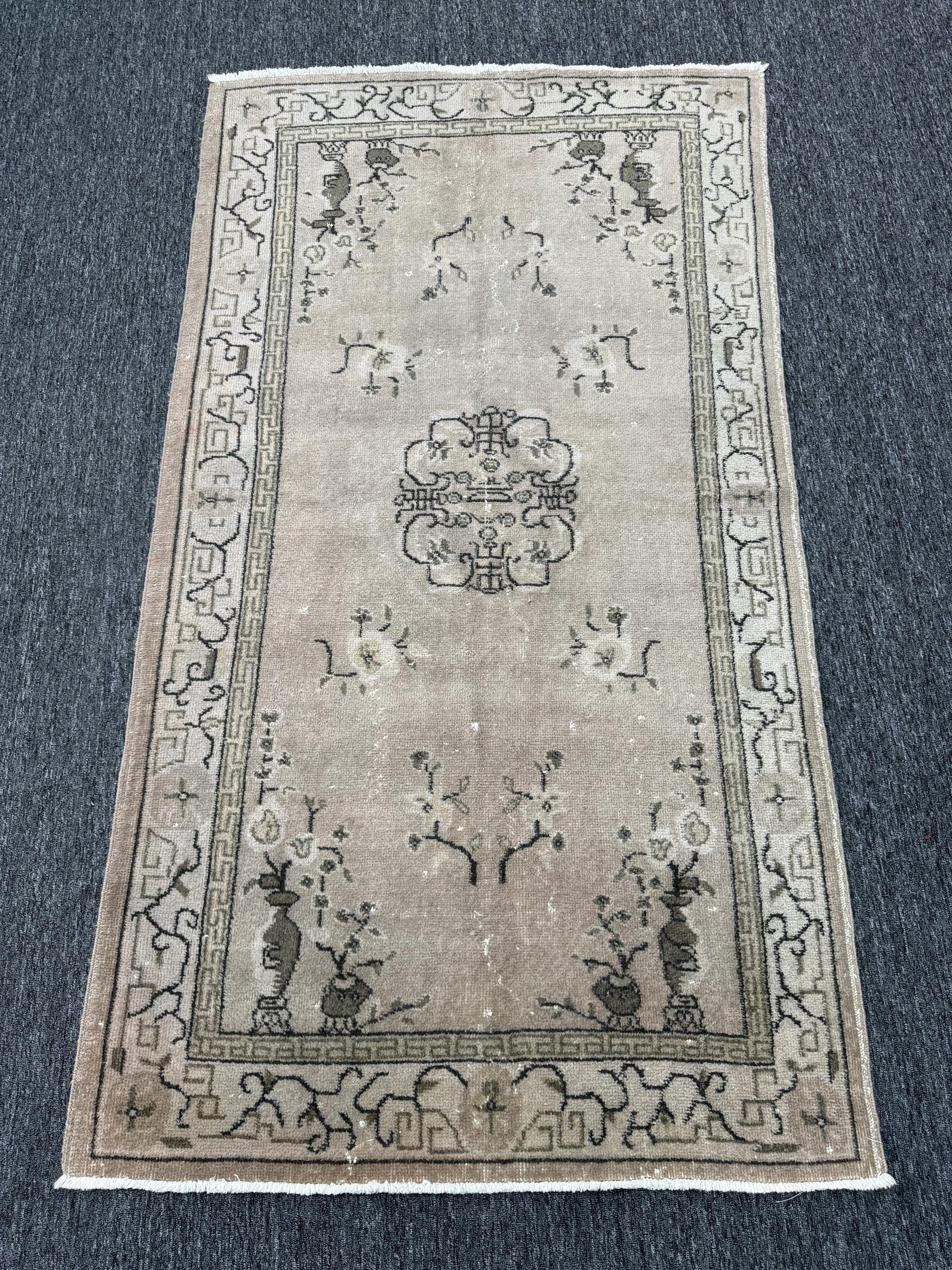 4"x7'1" Feet ,Light gray background Turkish vintage anatolian rug ,brown, cream colors rugs accents,cream border,Floral rugs,466