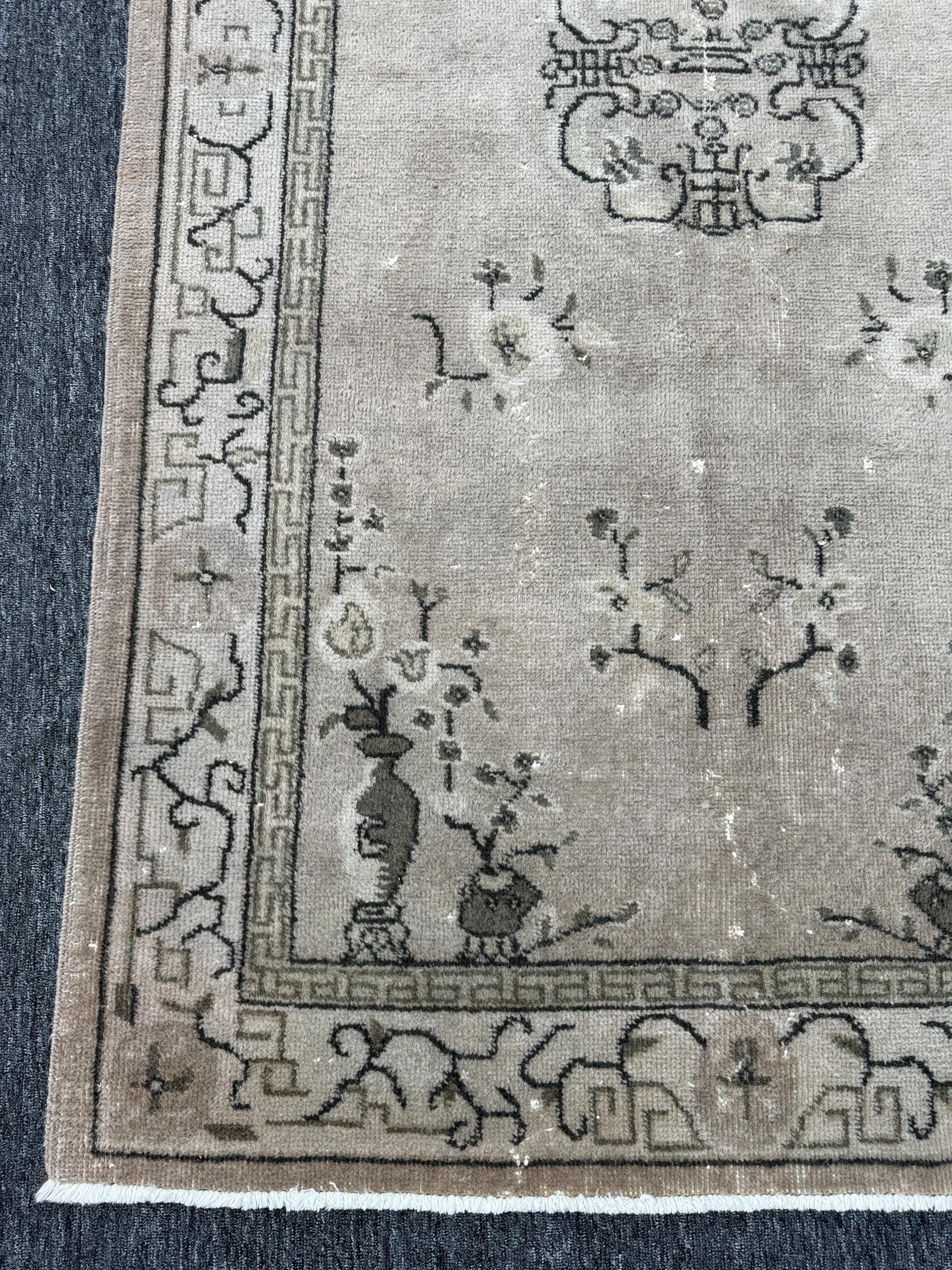 4"x7'1" Feet ,Light gray background Turkish vintage anatolian rug ,brown, cream colors rugs accents,cream border,Floral rugs,466