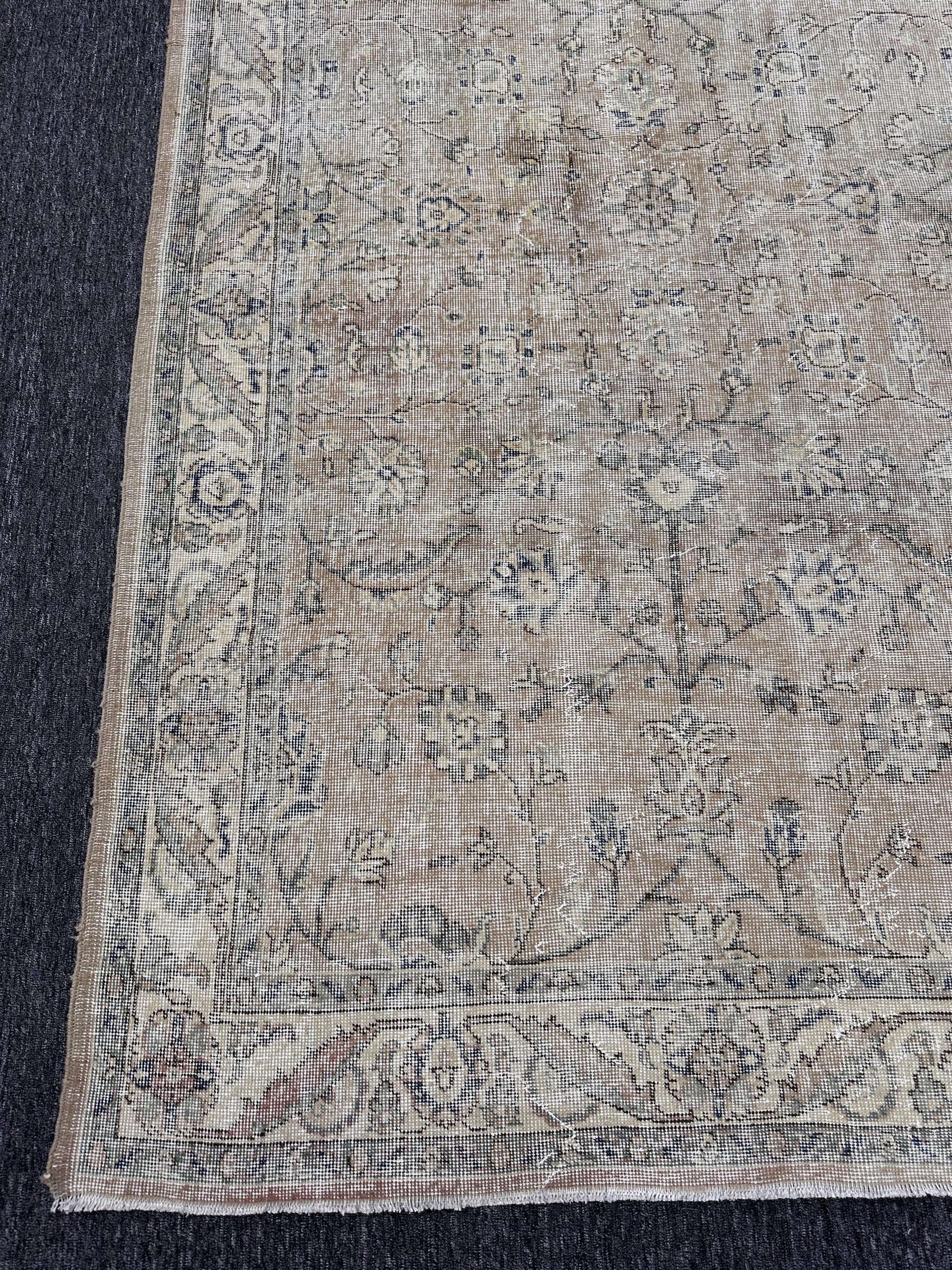 4'10"x8'3" Feet ,Light brown background Turkish vintage anatolian rug ,beige, blue colors rugs accents,cream border,Floral rugs,542