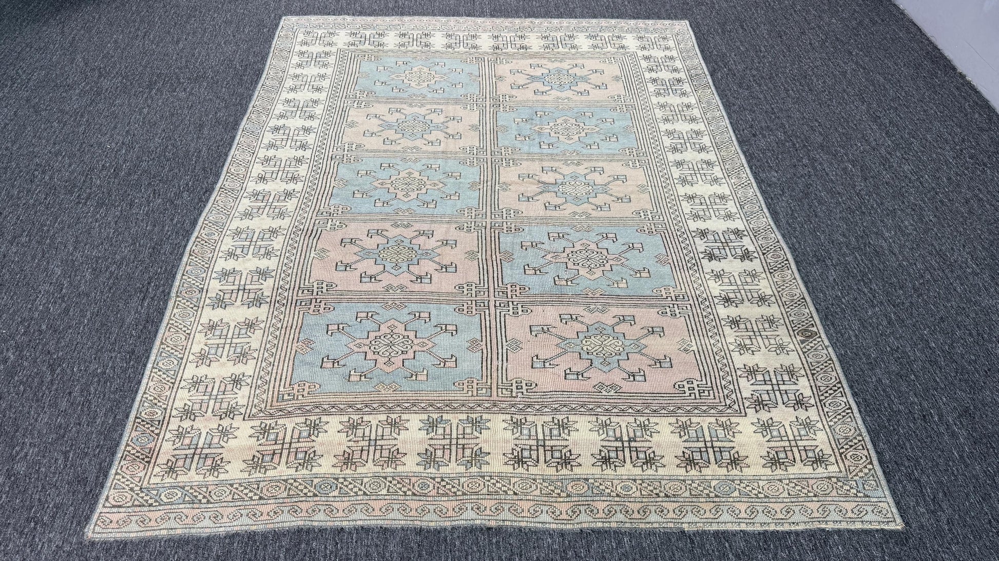 6'4"x8'1" Feet ,pink background Turkish vintage anatolian rug,beige,black,blue colors rugs area rugs,cream border,Floral rugs,914