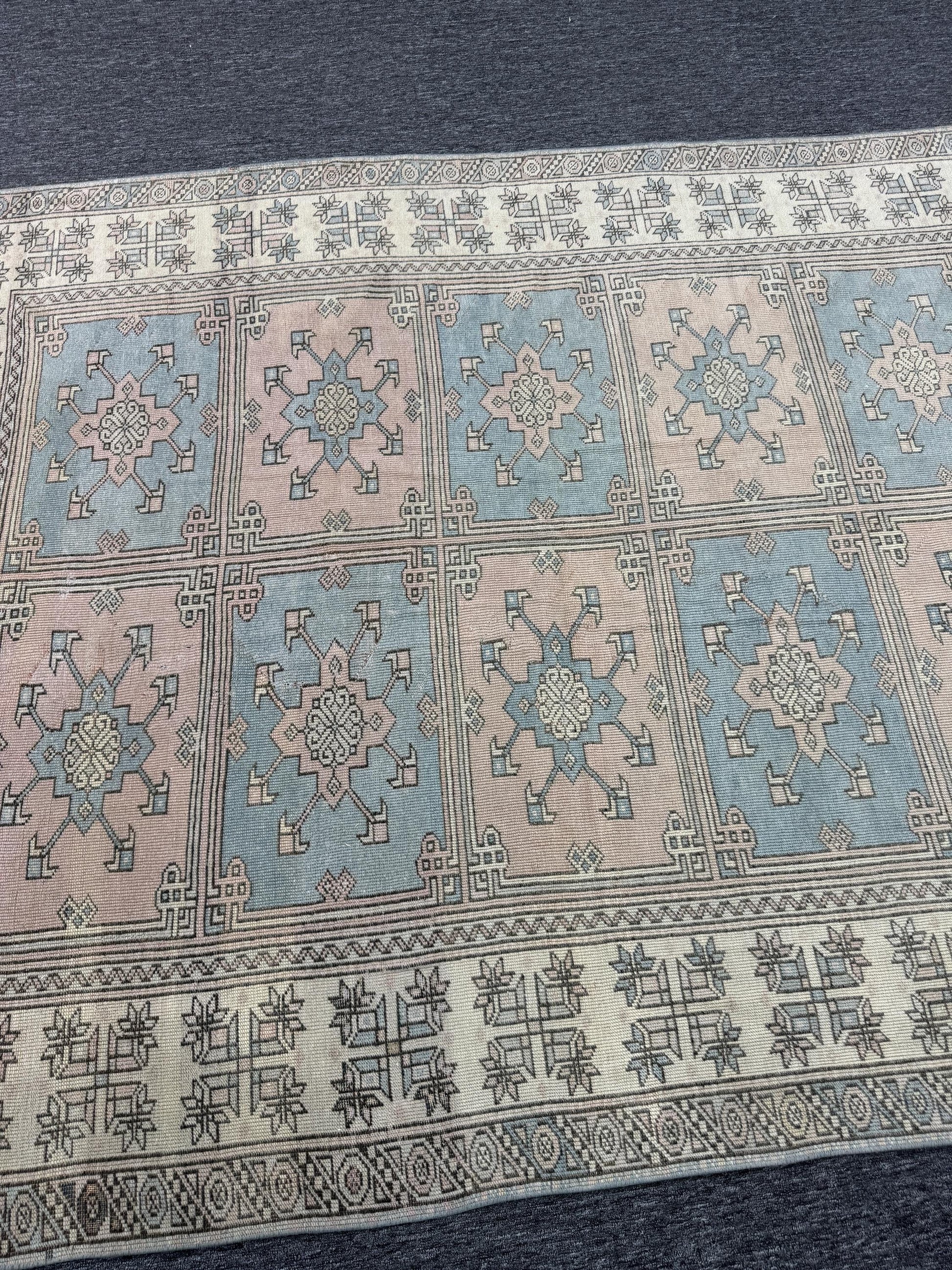 6'4"x8'1" Feet ,pink background Turkish vintage anatolian rug,beige,black,blue colors rugs area rugs,cream border,Floral rugs,914