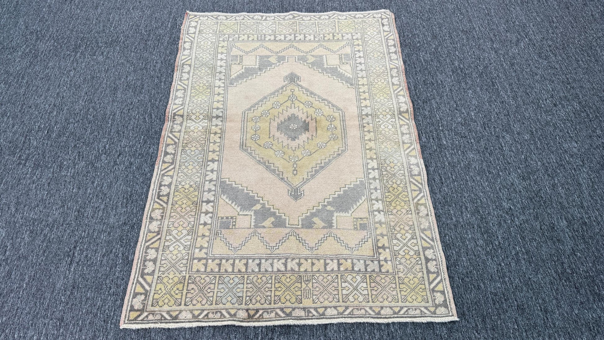 3'9"x5'8" Feet ,Light pink background Turkish vintage anatolian rug,yellow,cream, gray colors rugs accents,cream border,Geometric rugs,916