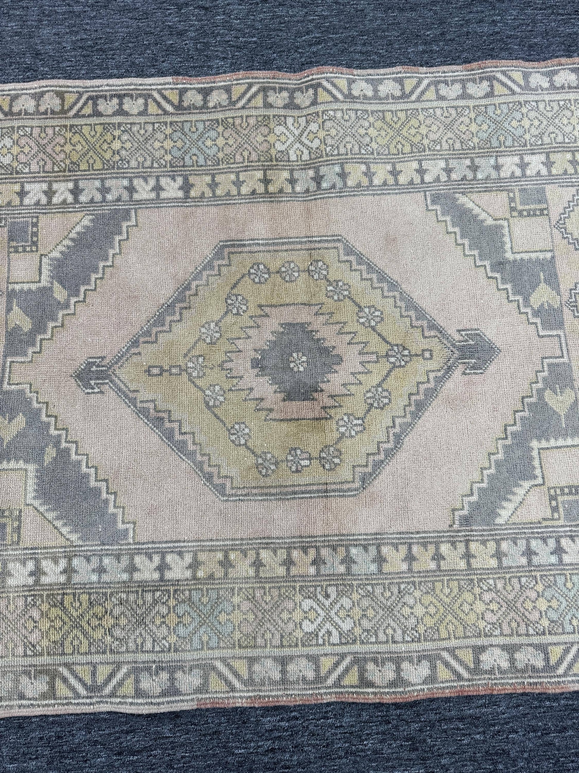 3'9"x5'8" Feet ,Light pink background Turkish vintage anatolian rug,yellow,cream, gray colors rugs accents,cream border,Geometric rugs,916
