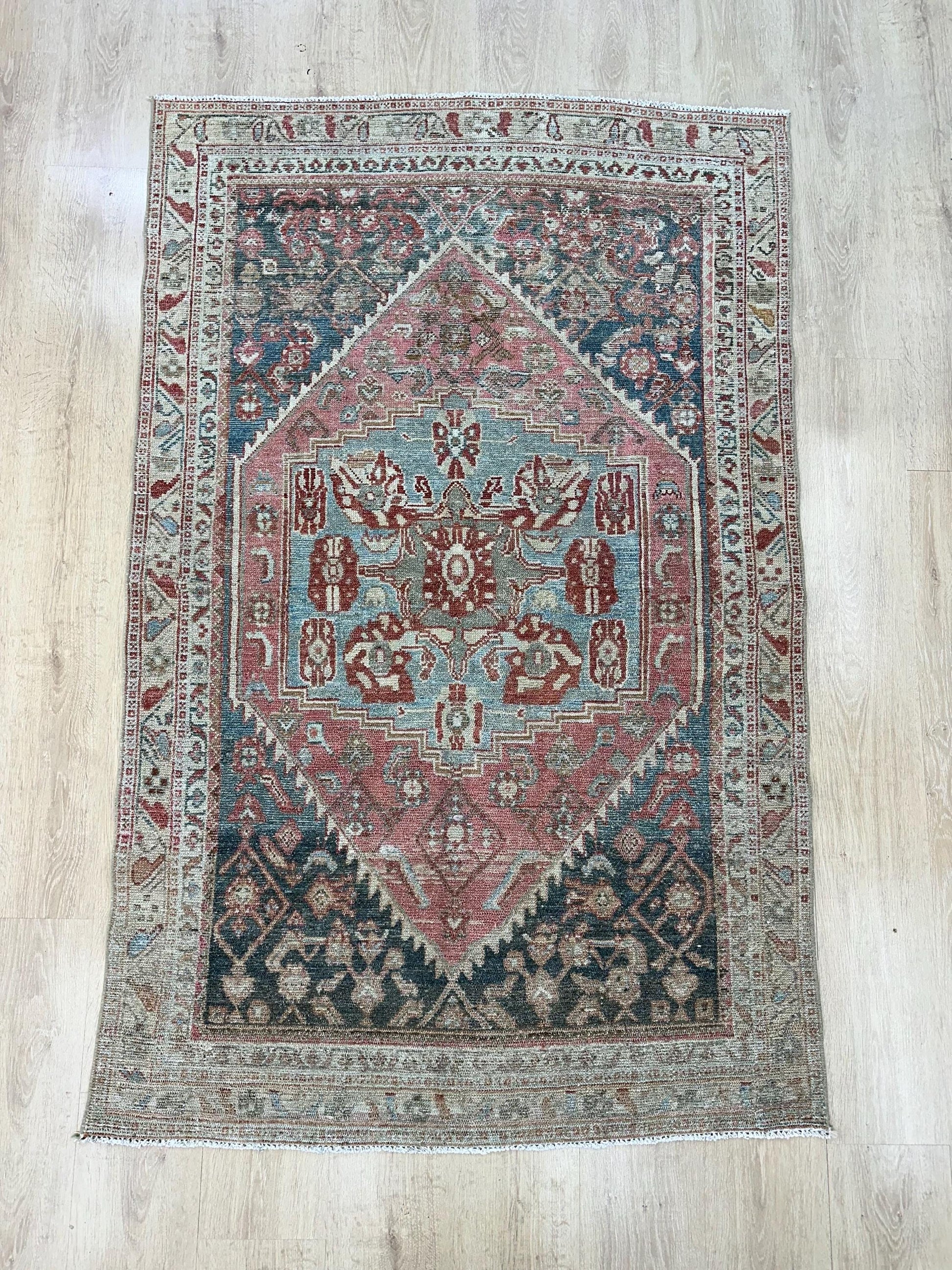 3'10"x 6" Feet ,Pink background Turkish vintage anatolian rug,blue,beige,red colors rugs,area rugs,beige border,Floral rugs,16