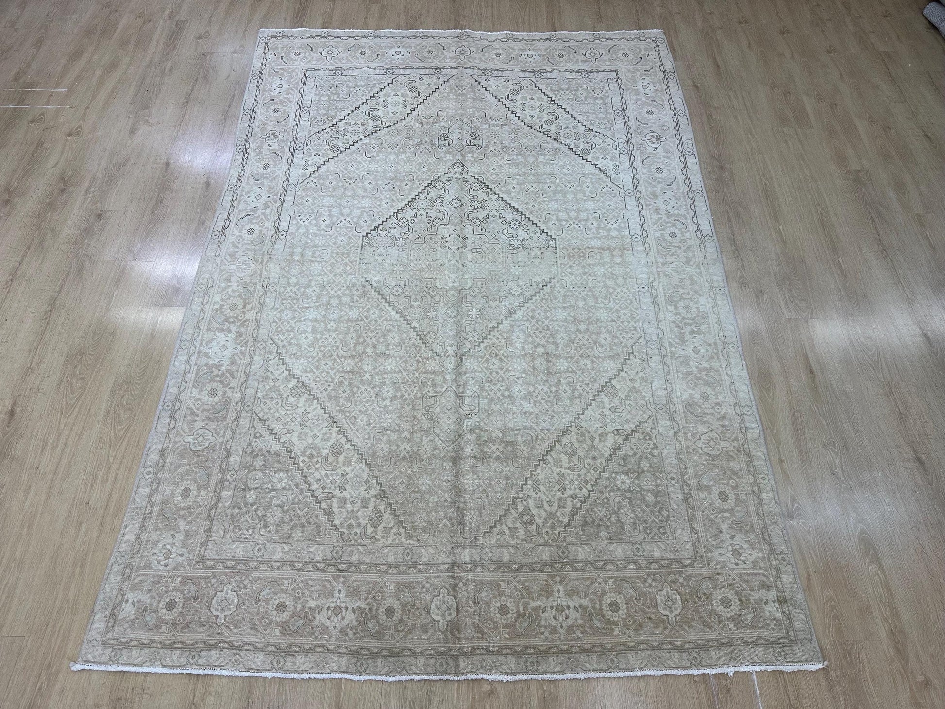 6'5"x9'5" Feet ,Beige background Turkish vintage anatolian rug,brown colors rugs,area rugs,beige border,Floral rugs,20