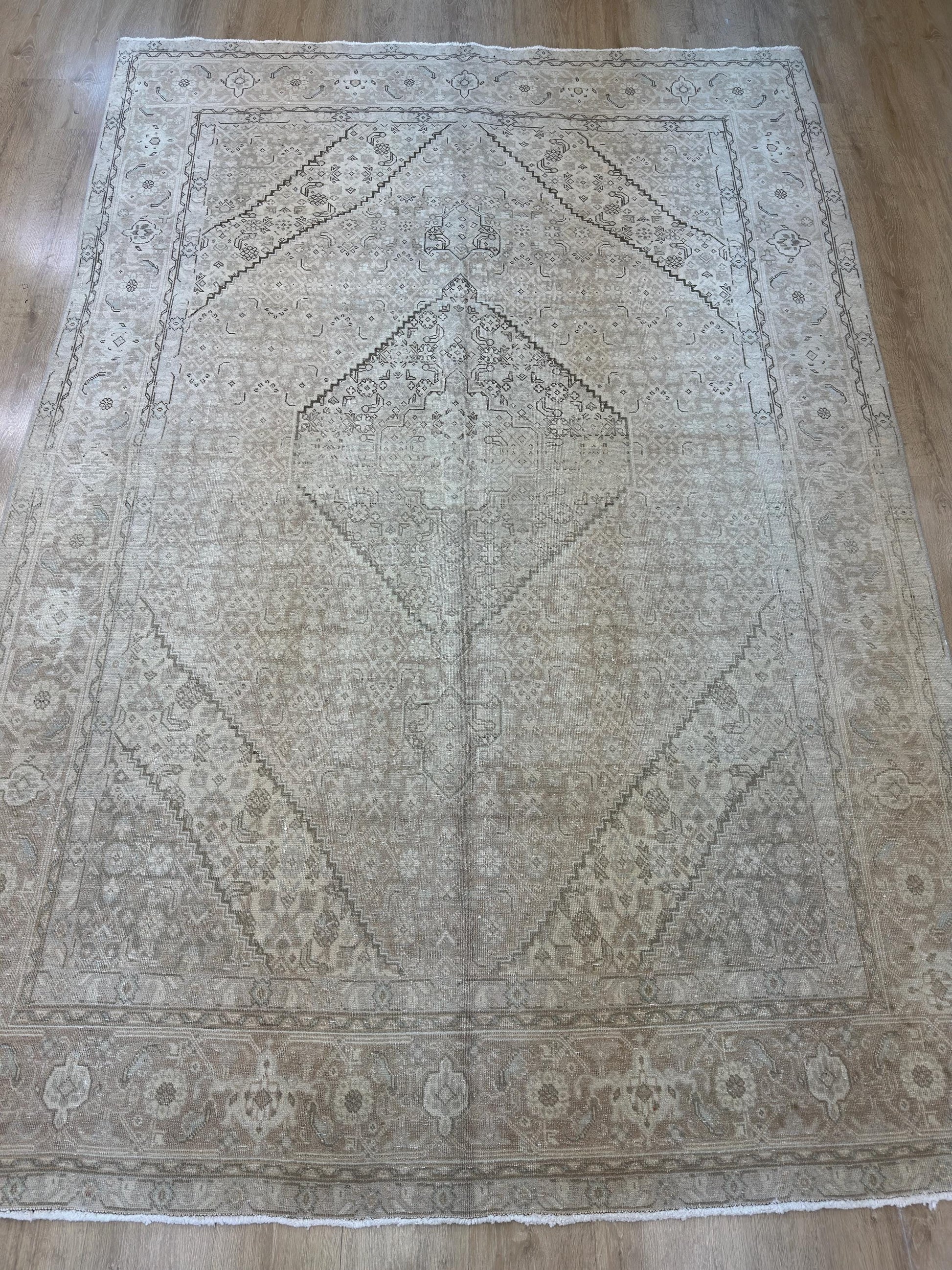 6'5"x9'5" Feet ,Beige background Turkish vintage anatolian rug,brown colors rugs,area rugs,beige border,Floral rugs,20