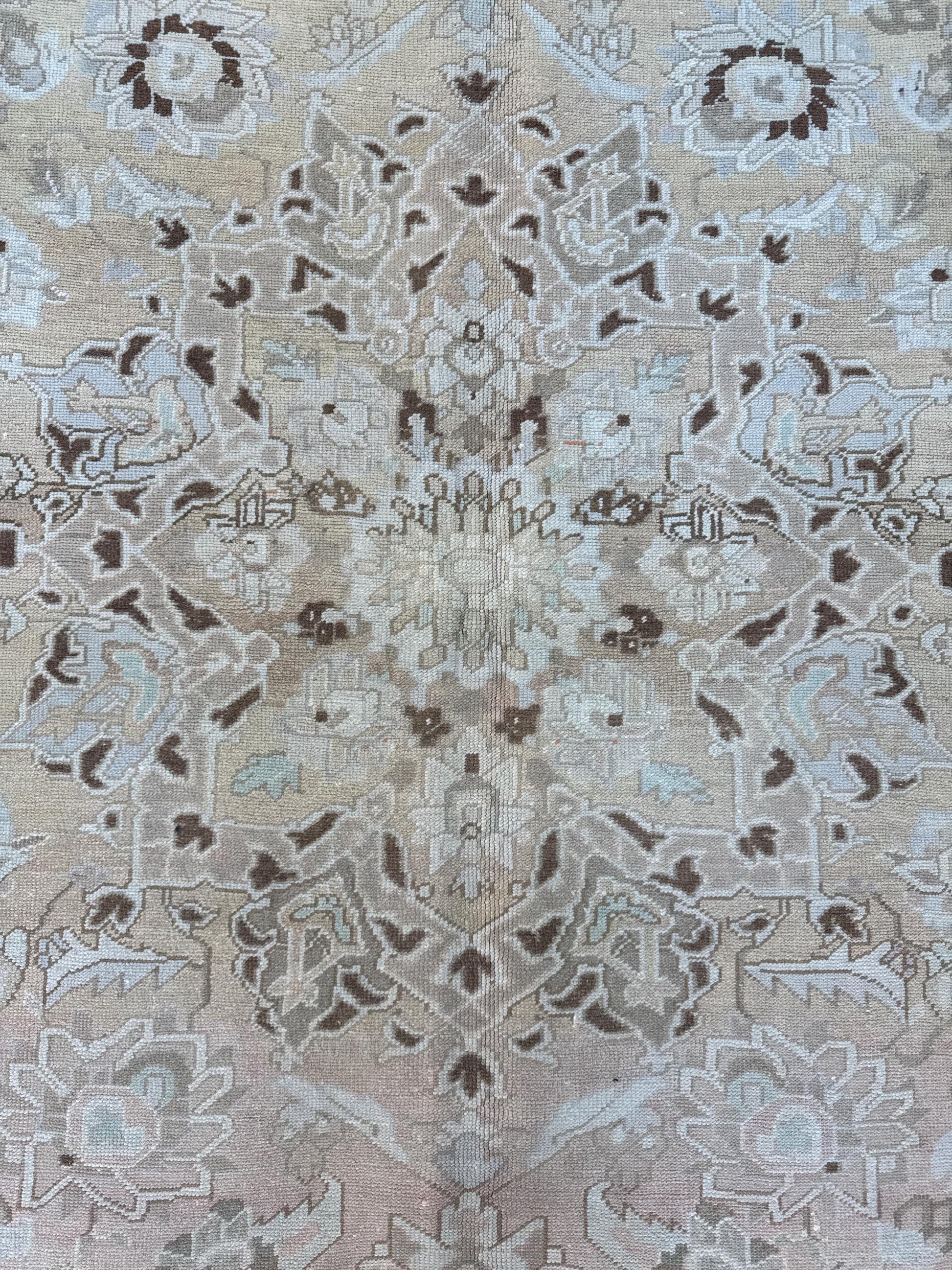 7'3"x10'5" Feet ,Beige background Turkish vintage anatolian rug,gray,brown colors rugs,area rugs,brown border,Floral rugs,25