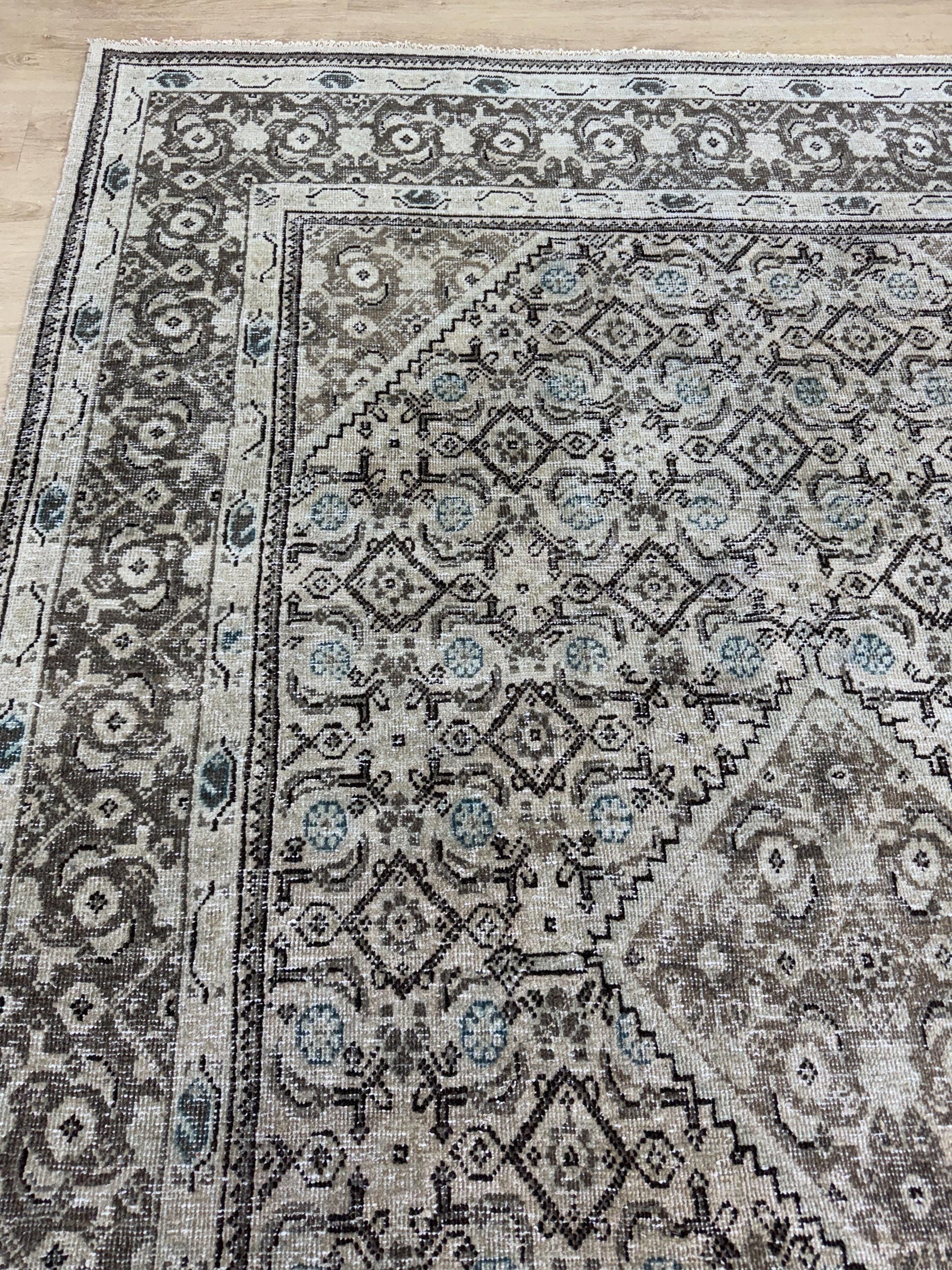 6'9"x10'1" Feet ,Beige background Turkish vintage anatolian rug, brown,gray colors rugs,area rugs, brown border,Floral rugs,48