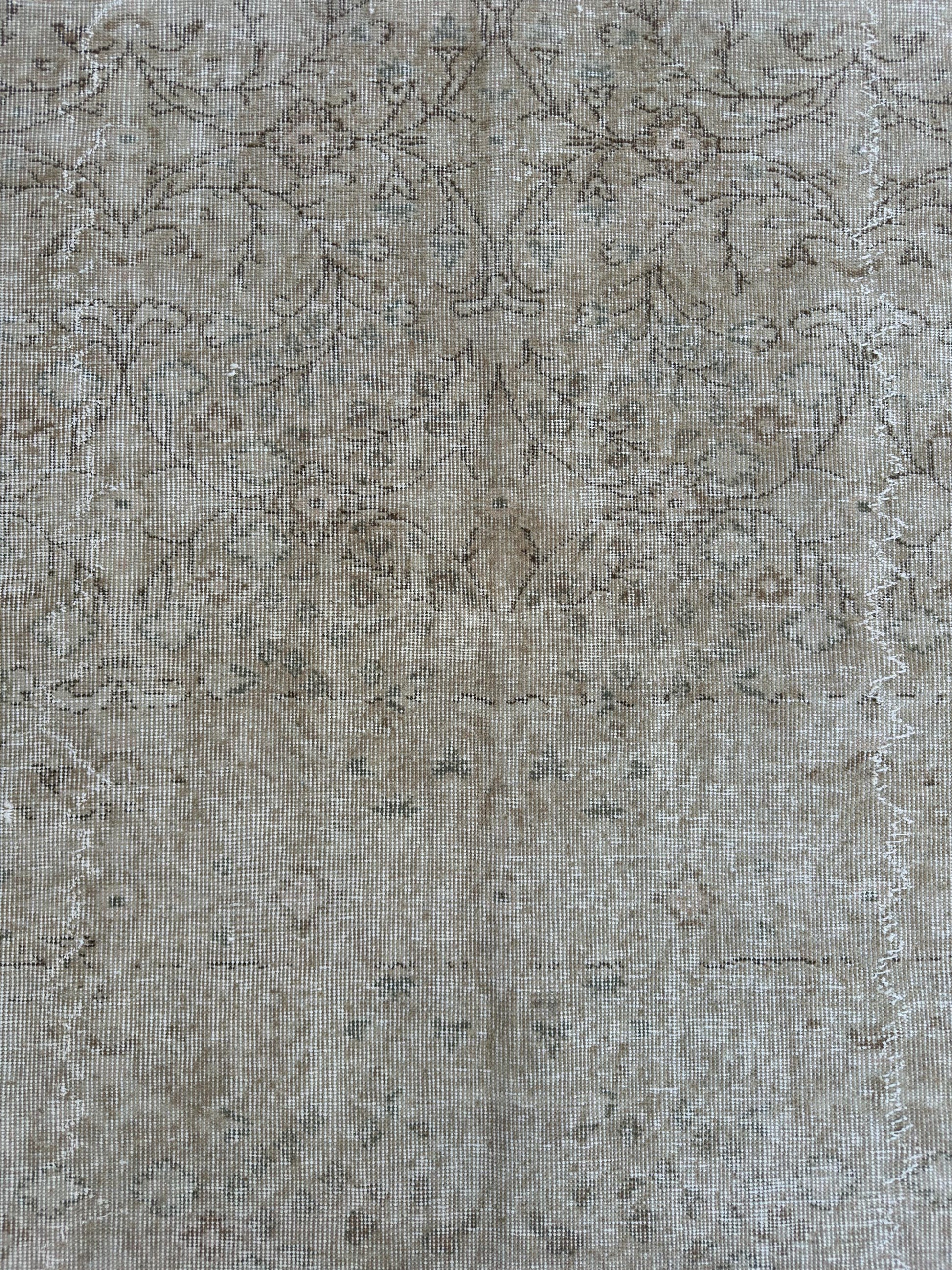 7"x10'3" Feet ,Beige background Turkish vintage anatolian rug,light brown colors rugs,area rugs, beige border,Floral rugs,468