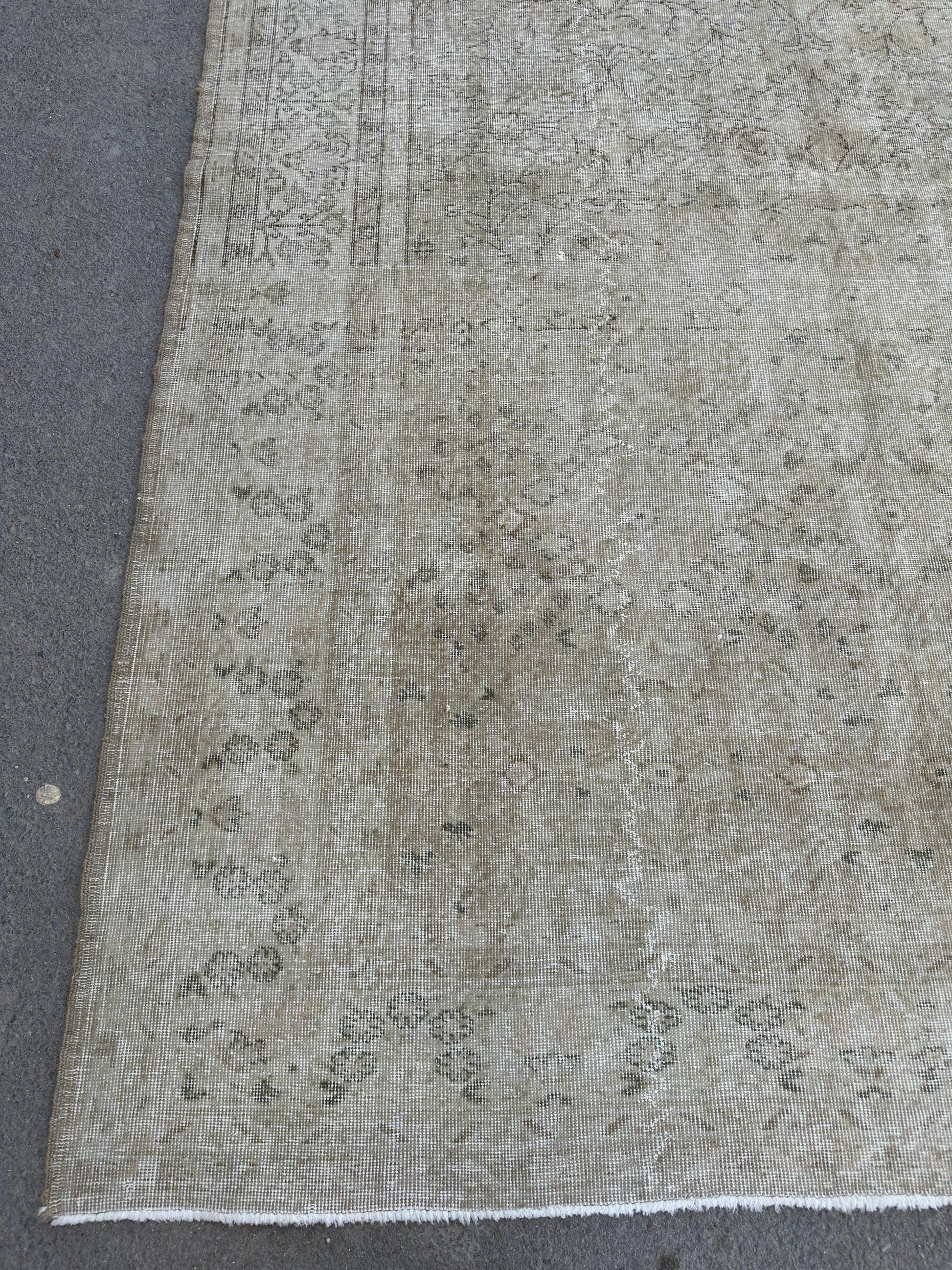 7"x10'3" Feet ,Beige background Turkish vintage anatolian rug,light brown colors rugs,area rugs, beige border,Floral rugs,468