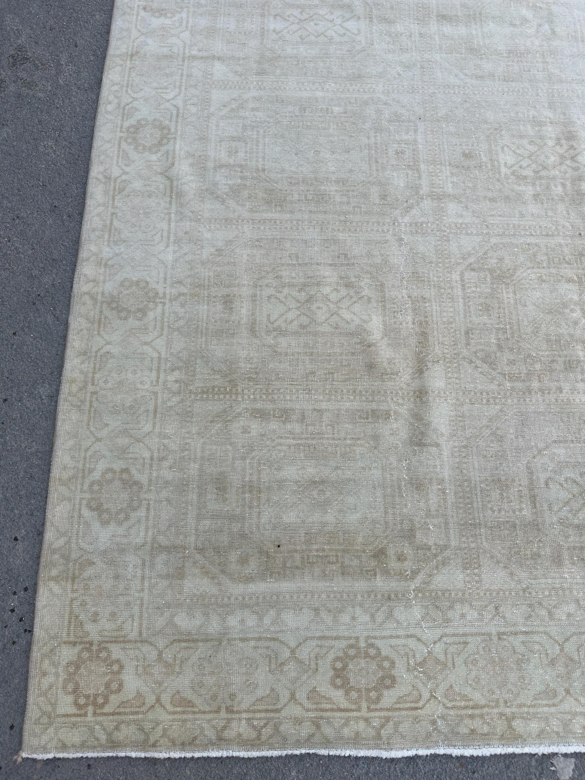 6'7"x9'9" Feet ,Beige background Turkish vintage anatolian rug,light brown colors rugs,area rugs, beige border,Geometric rugs,927