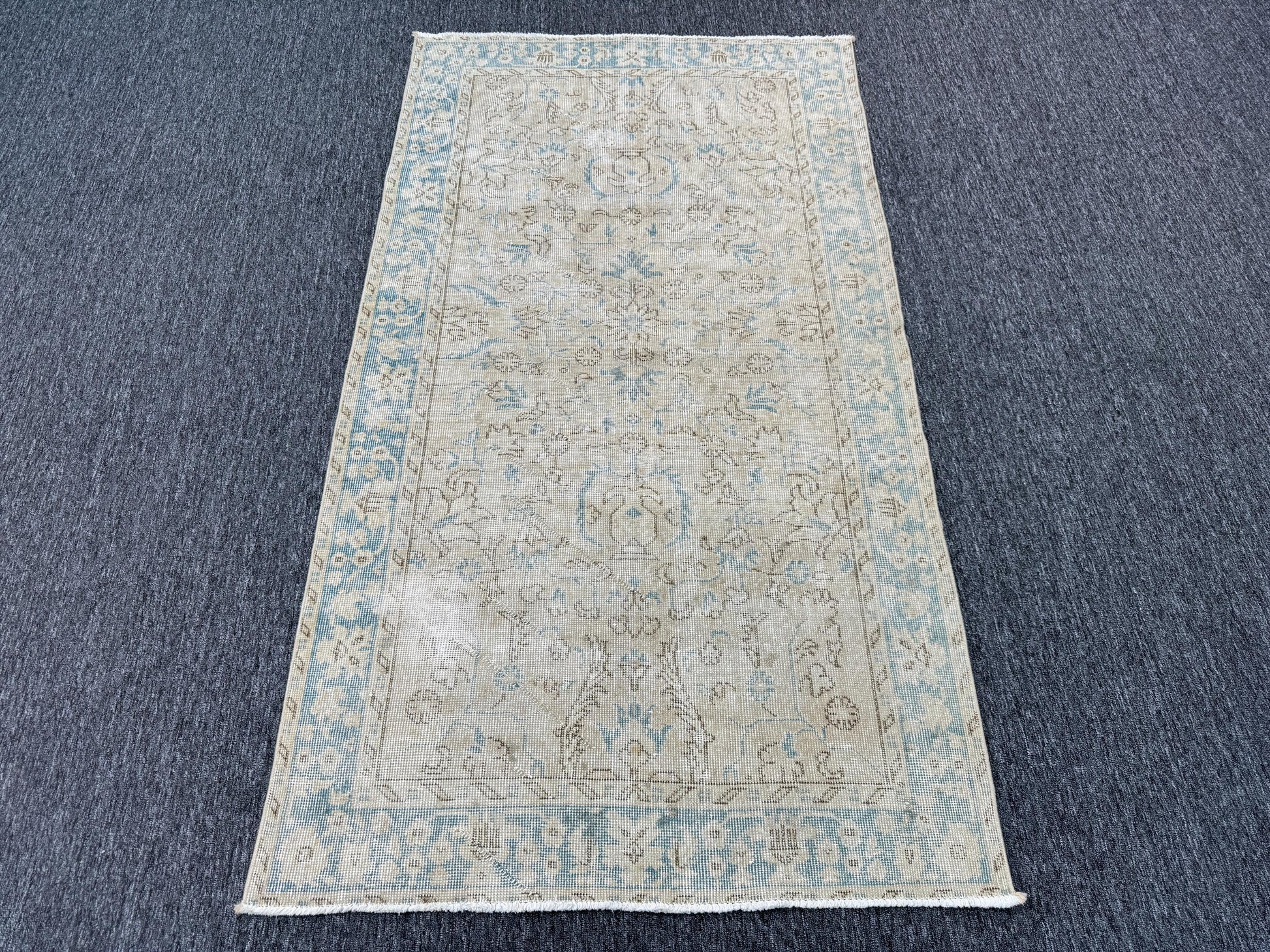 3'8"x6'8" Feet ,beige background Turkish vintage Anatolian rug ,blue, brown colors rugs, blue border,Floral rugs,344