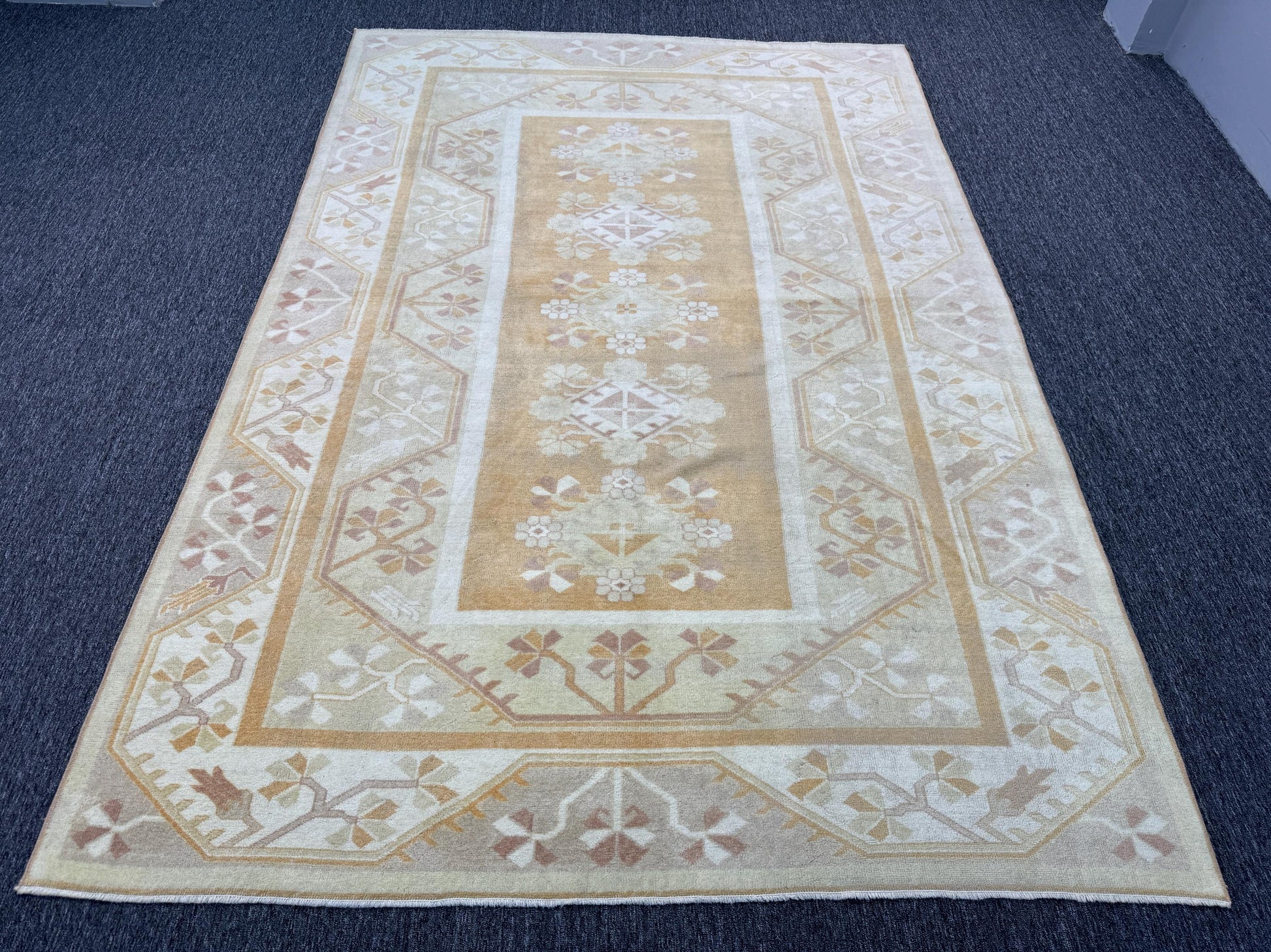 6'7"x9'7" Feet ,yellow background Turkish vintage Anatolian rug,gray,cream colors rugs,cream border,Floral rugs,363