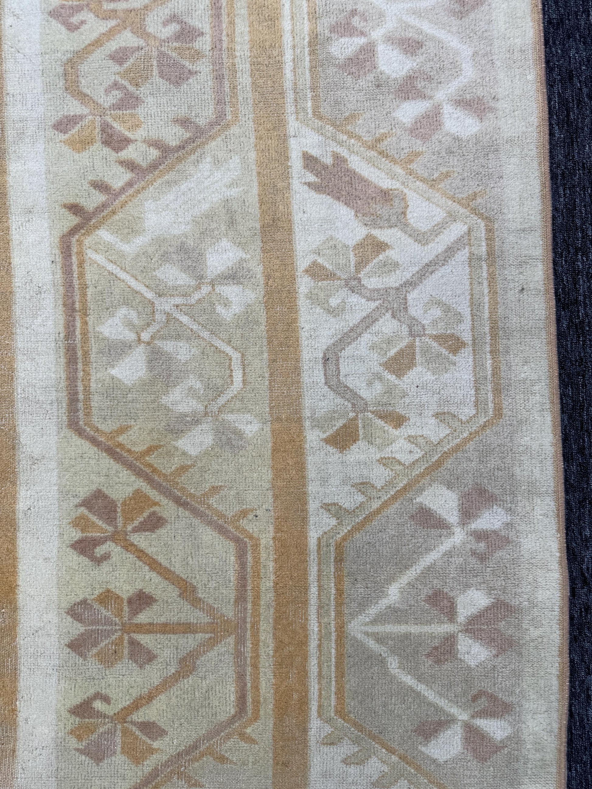 6'7"x9'7" Feet ,yellow background Turkish vintage Anatolian rug,gray,cream colors rugs,cream border,Floral rugs,363
