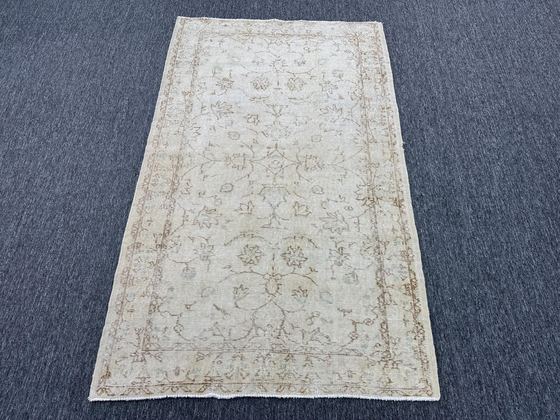 4"x6" Feet ,Beige background Turkish vintage anatolian rug ,brown colors rugs accents, beige border,Floral rugs,461