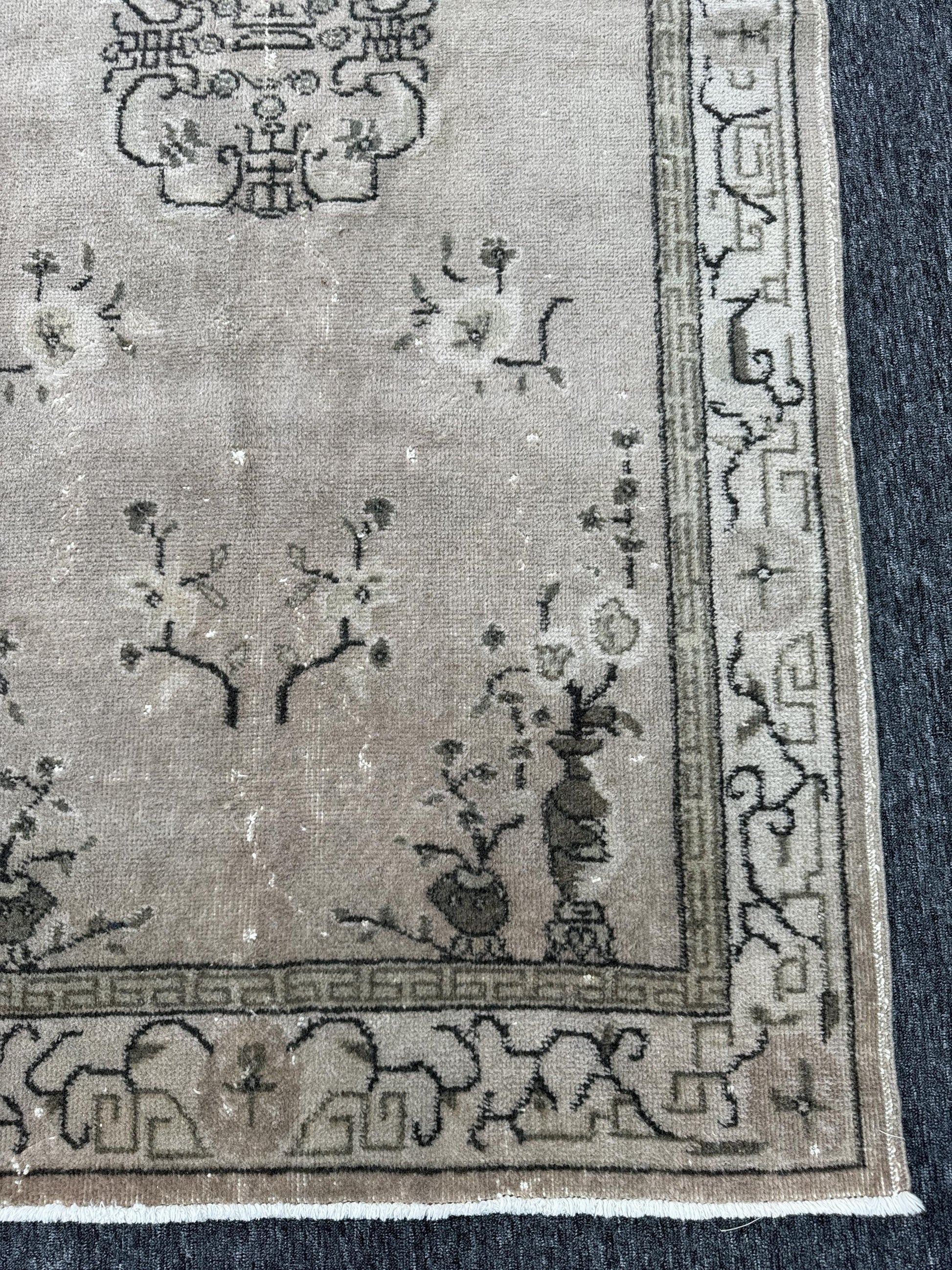 4"x7'1" Feet ,Light gray background Turkish vintage anatolian rug ,brown, cream colors rugs accents,cream border,Floral rugs,466