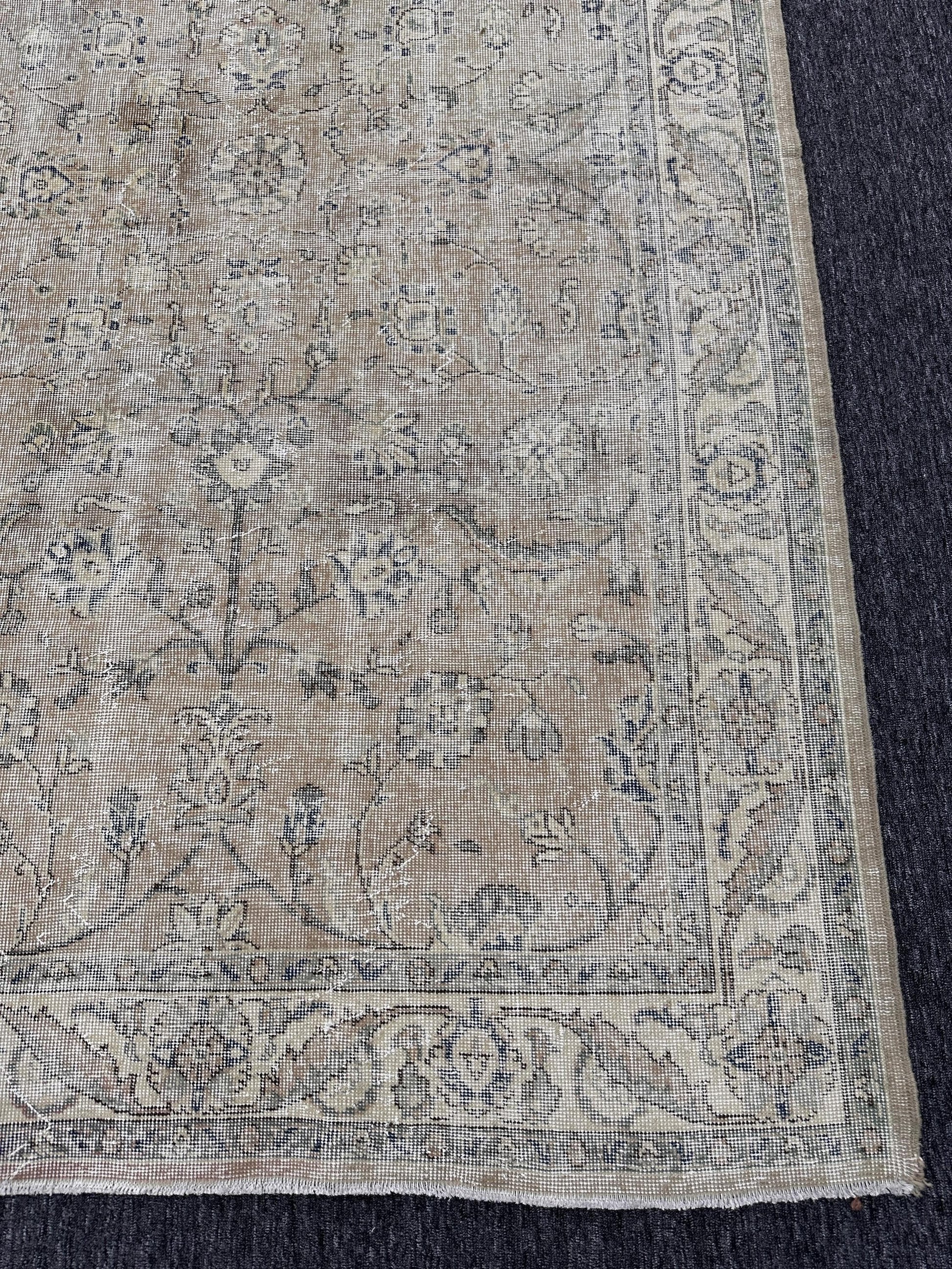 4'10"x8'3" Feet ,Light brown background Turkish vintage anatolian rug ,beige, blue colors rugs accents,cream border,Floral rugs,542