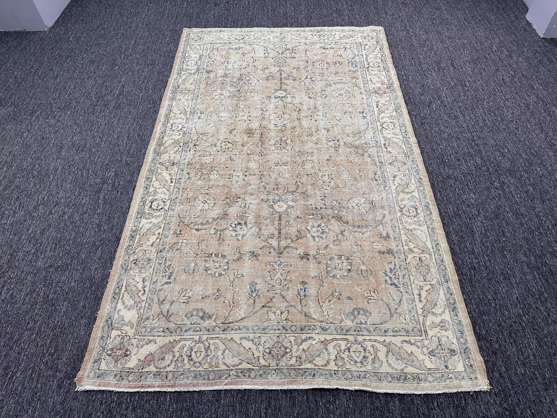 4'10"x8'3" Feet ,Light brown background Turkish vintage anatolian rug ,beige, blue colors rugs accents,cream border,Floral rugs,542