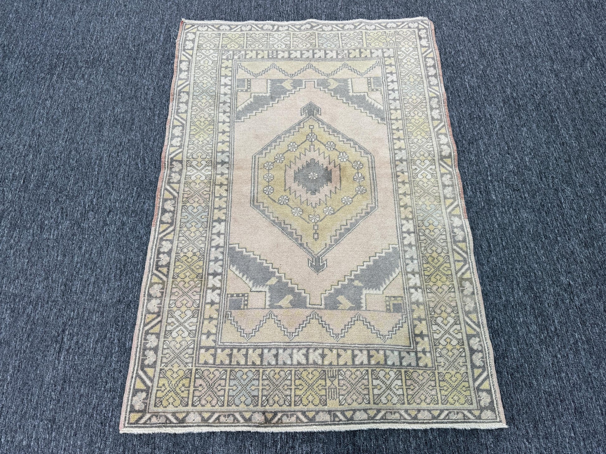 3'9"x5'8" Feet ,Light pink background Turkish vintage anatolian rug,yellow,cream, gray colors rugs accents,cream border,Geometric rugs,916